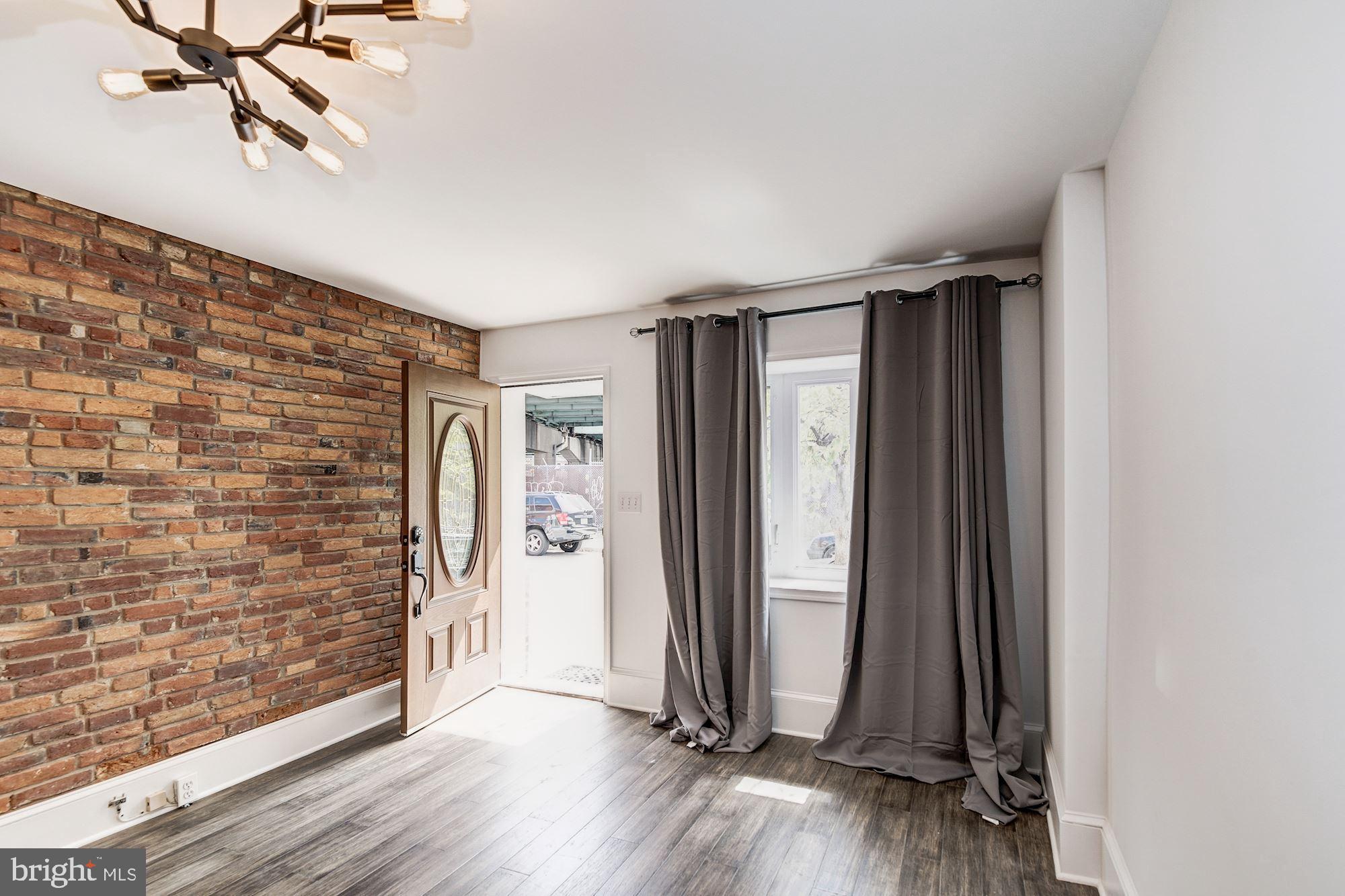 15 W WILDEY STREET