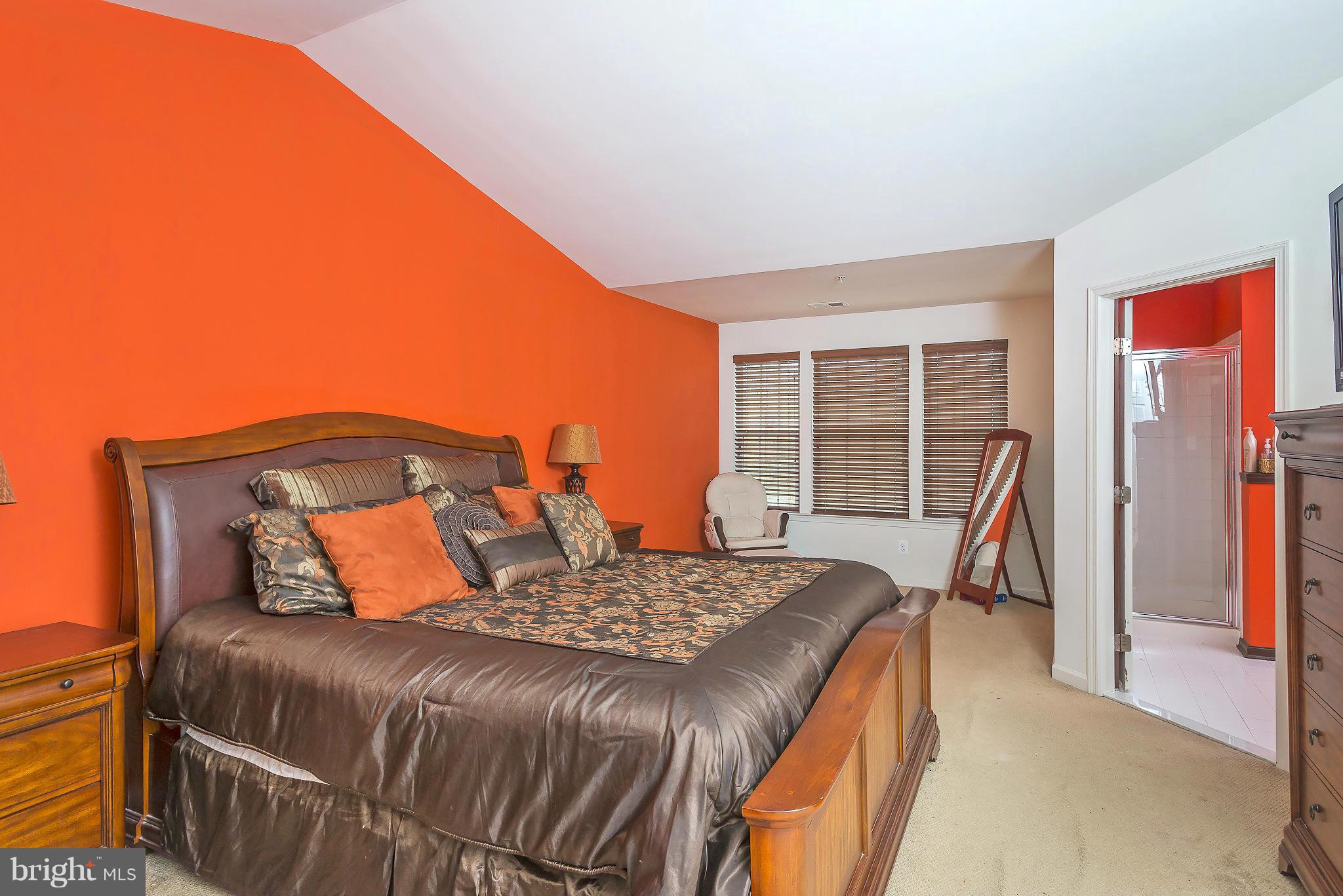 VILLAGE TOWNS - Residential