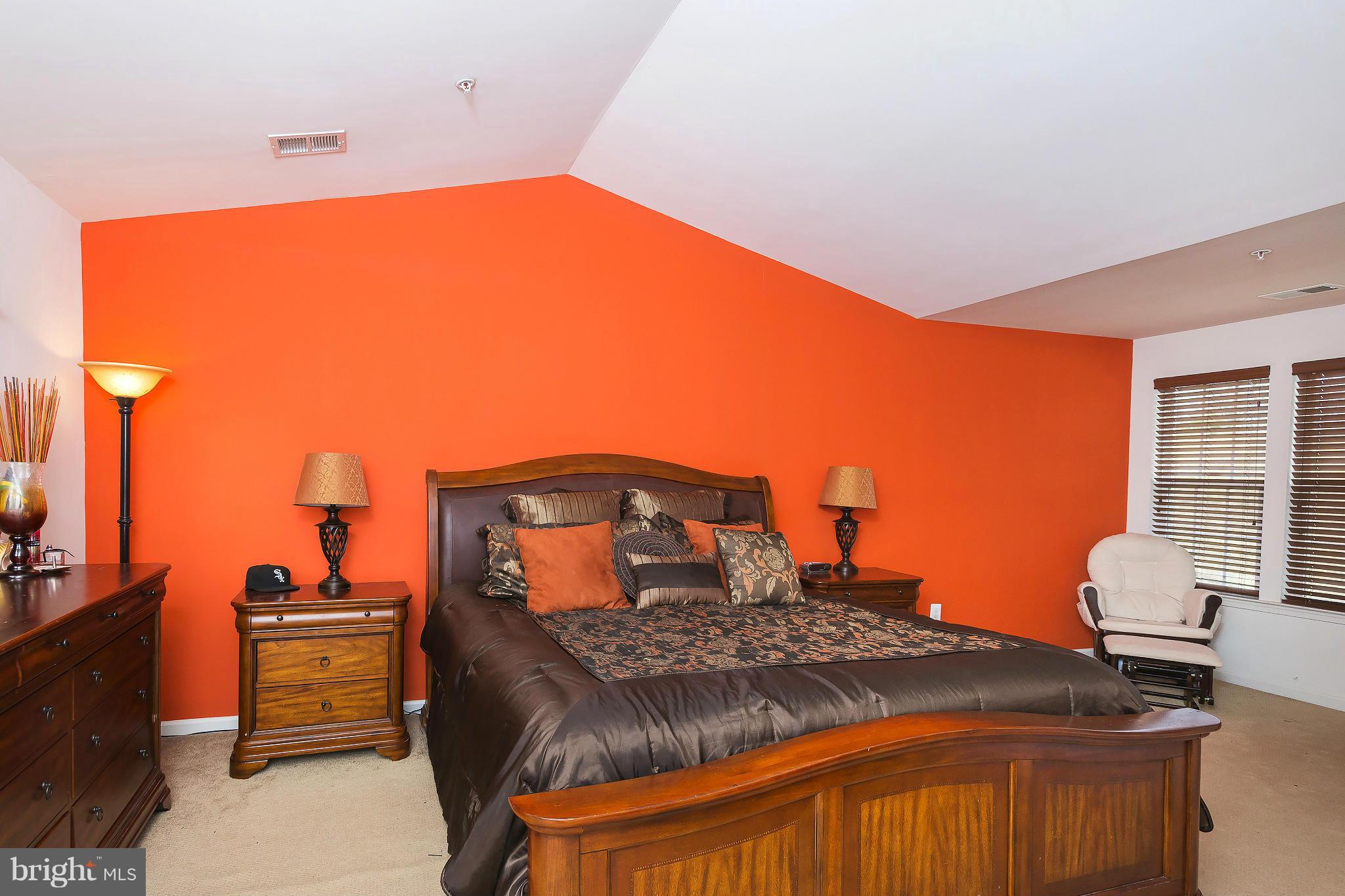 VILLAGE TOWNS - Residential