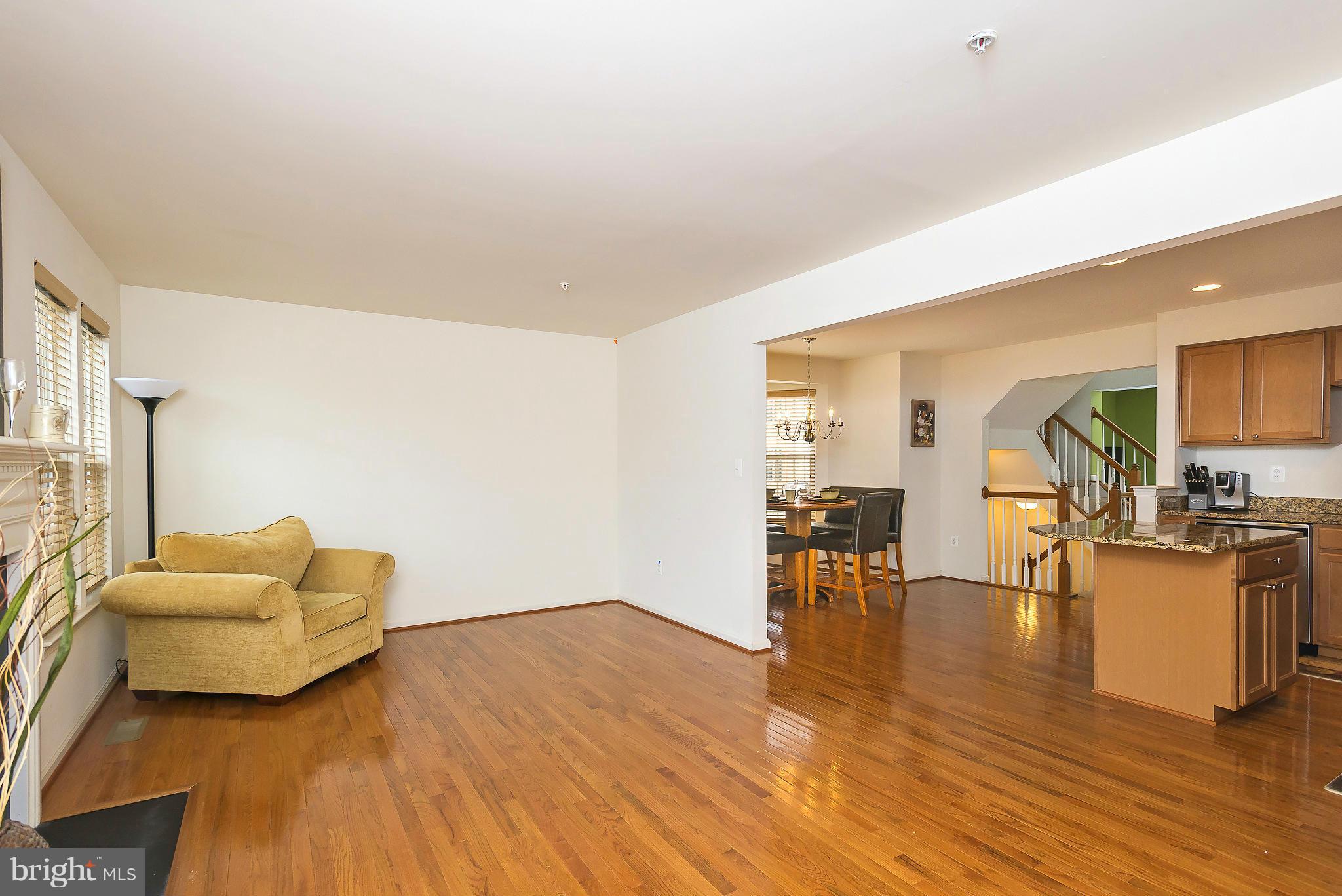 VILLAGE TOWNS - Residential