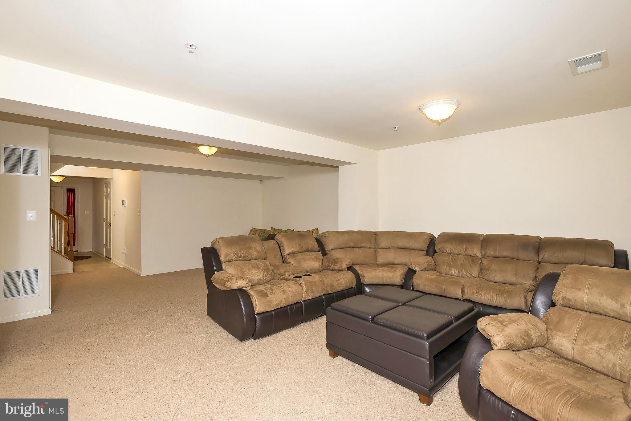 VILLAGE TOWNS - Residential