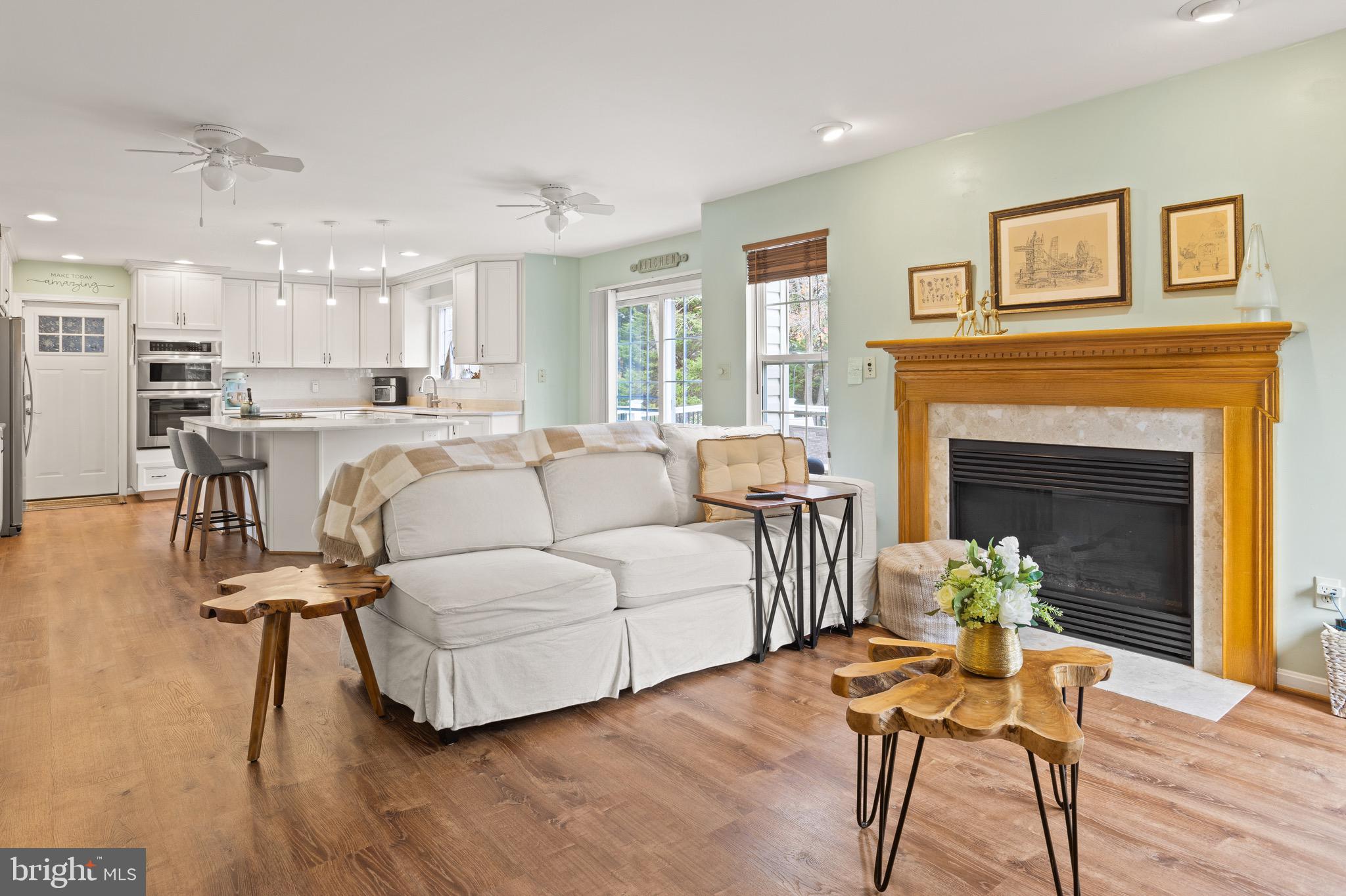 CYPRESS KNOLLS - Residential