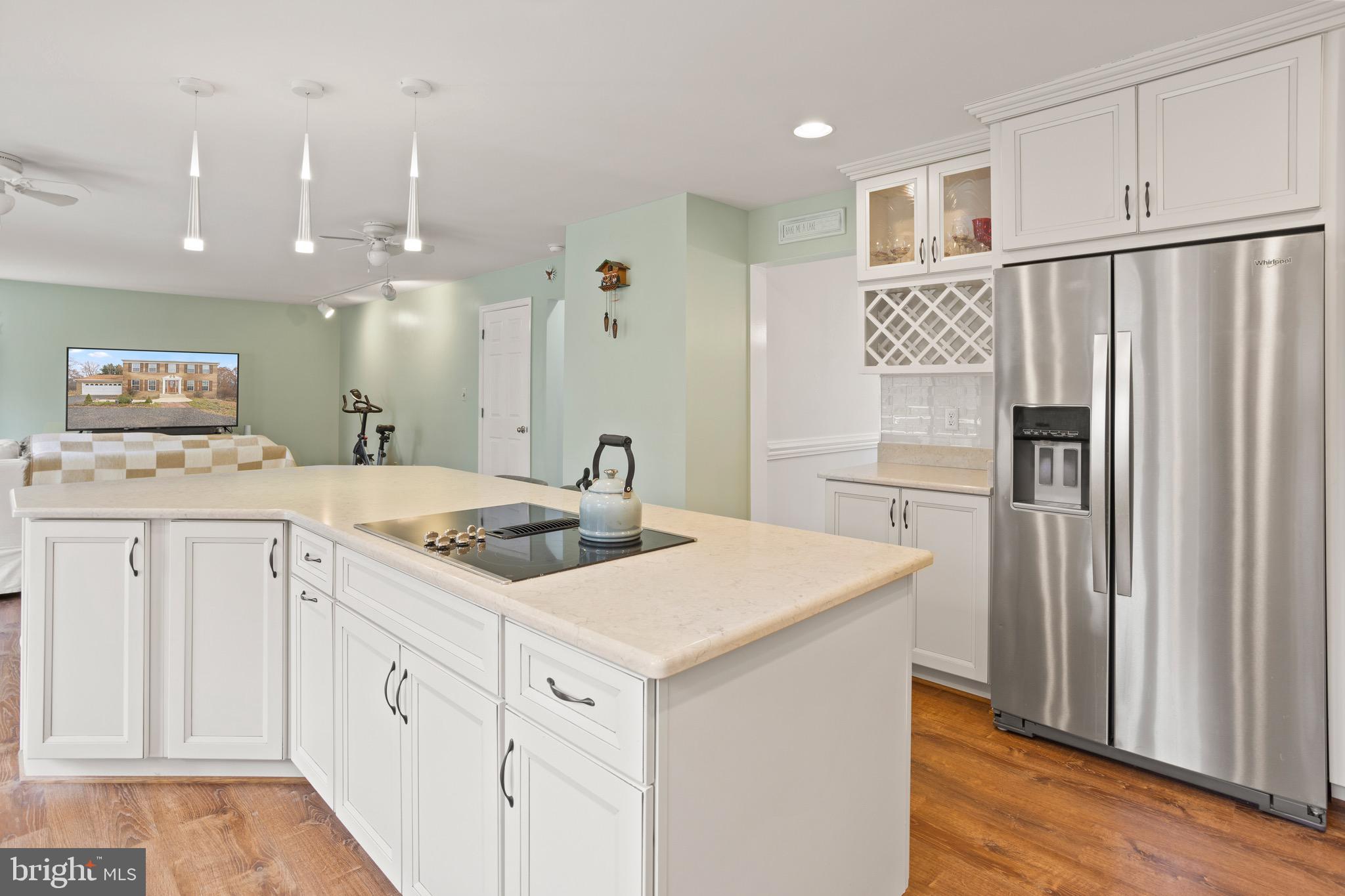 CYPRESS KNOLLS - Residential