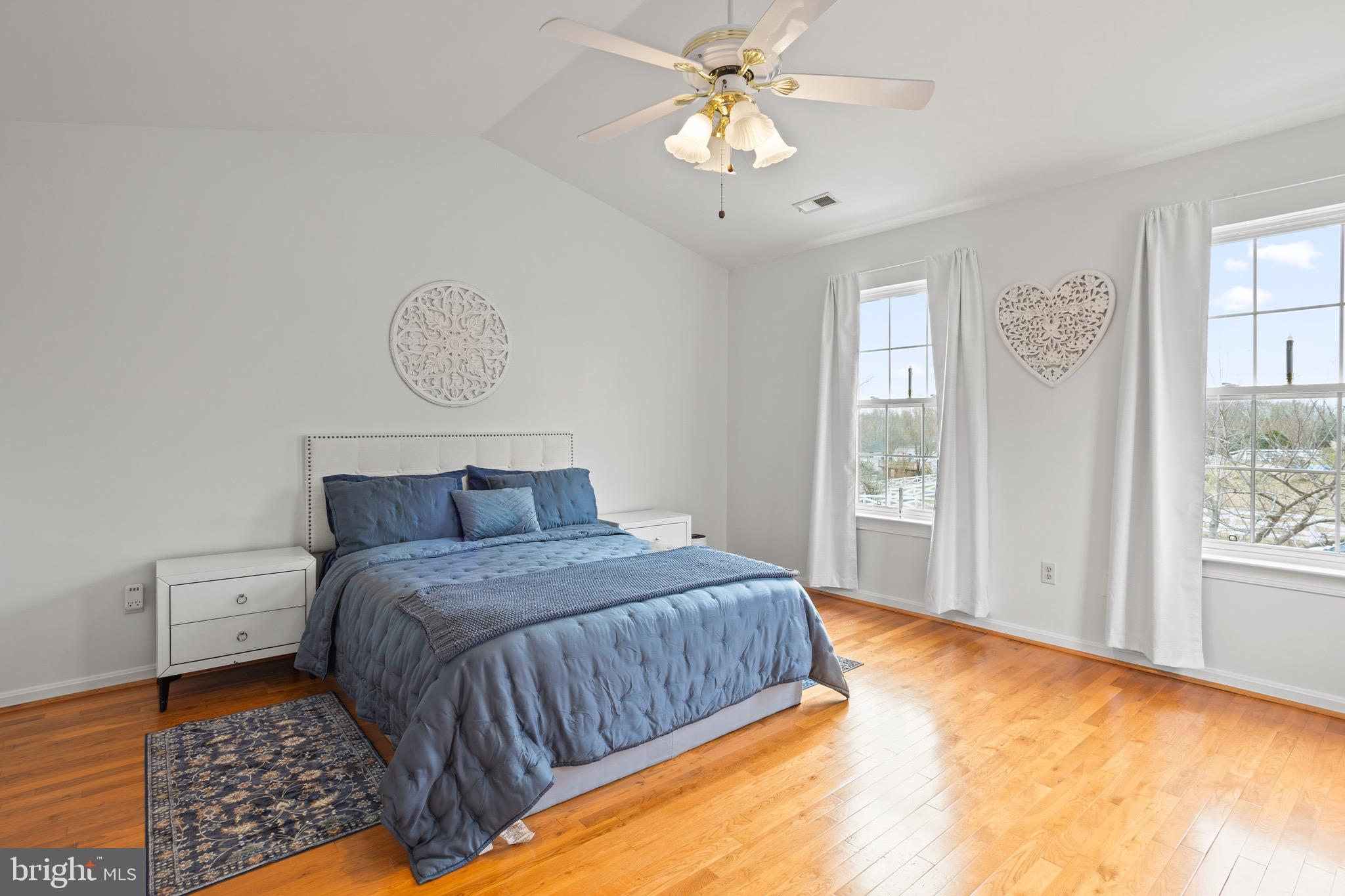 CYPRESS KNOLLS - Residential