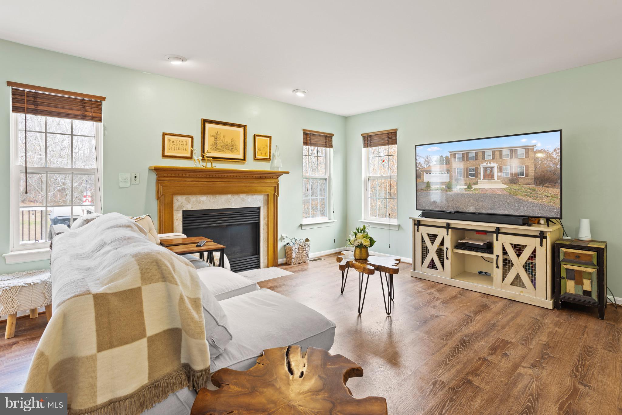 CYPRESS KNOLLS - Residential