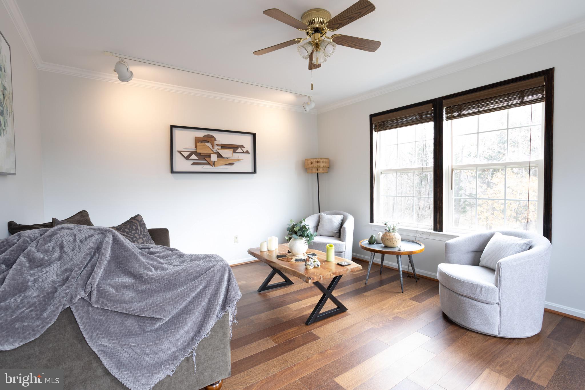 CYPRESS KNOLLS - Residential