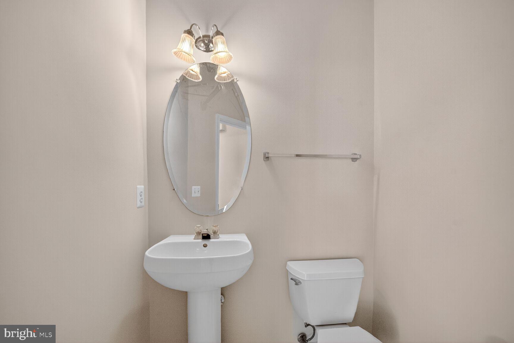 EDWARDS LANDING - Residential Lease