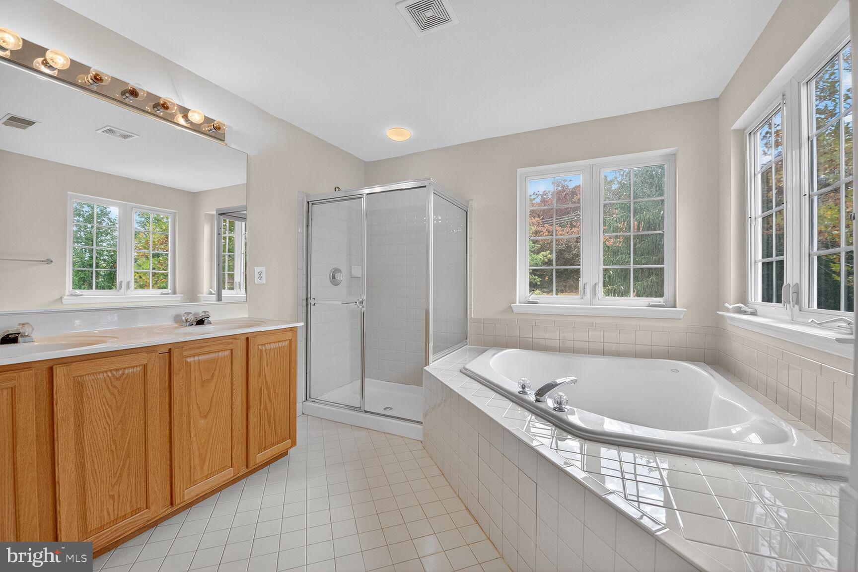 EDWARDS LANDING - Residential Lease