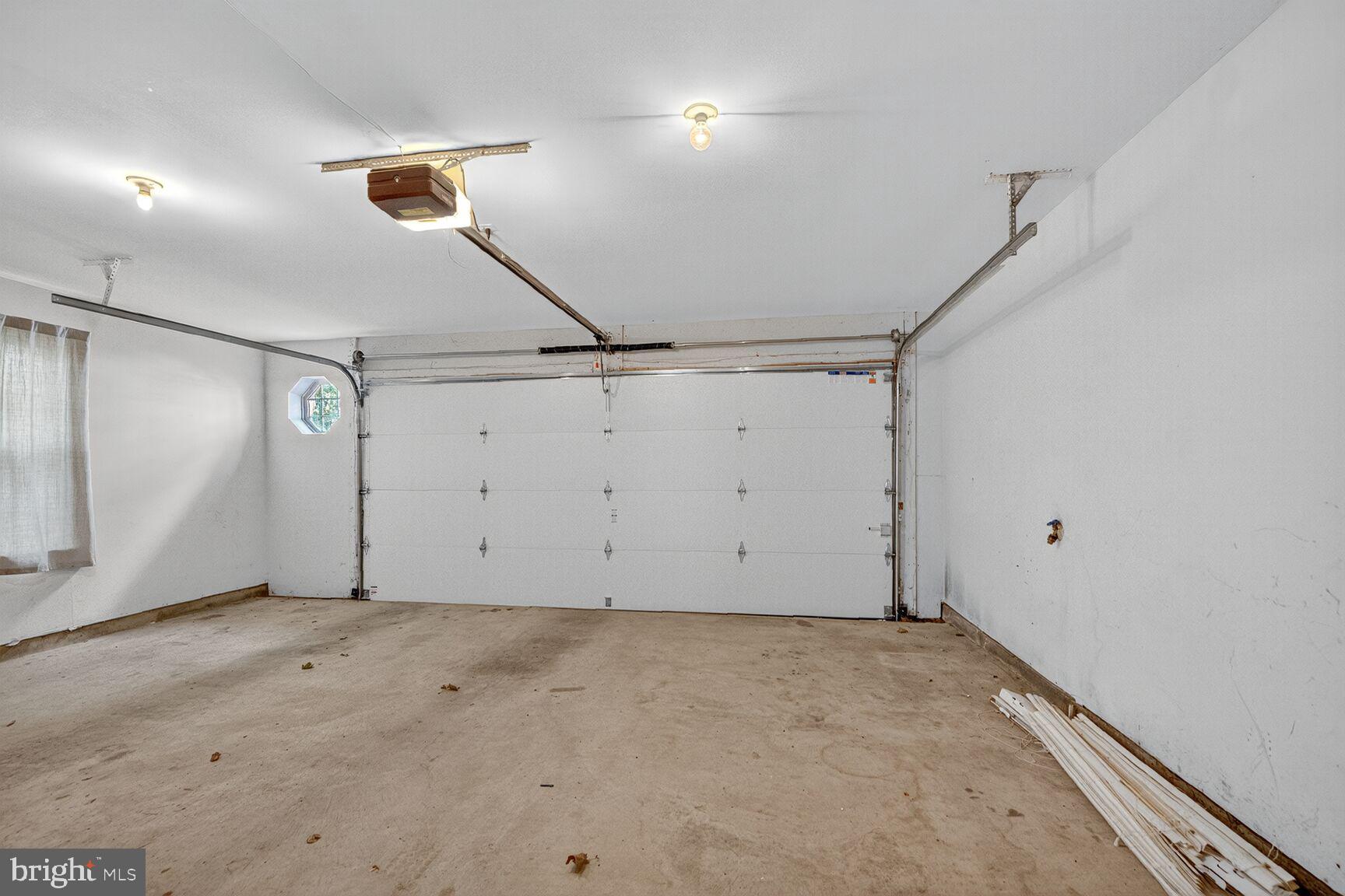 EDWARDS LANDING - Residential Lease