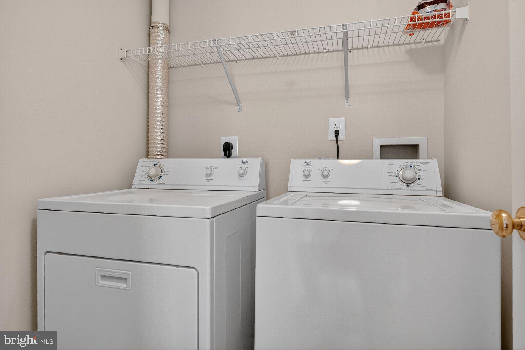 EDWARDS LANDING - Residential Lease