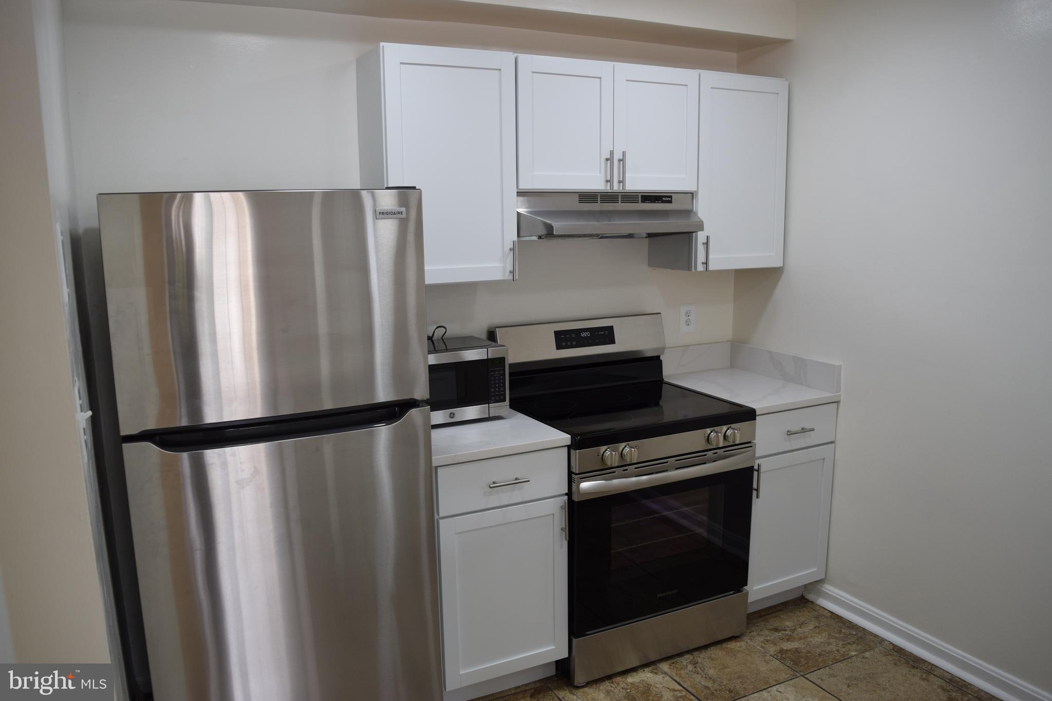 LAKE RIDGE - Residential Lease