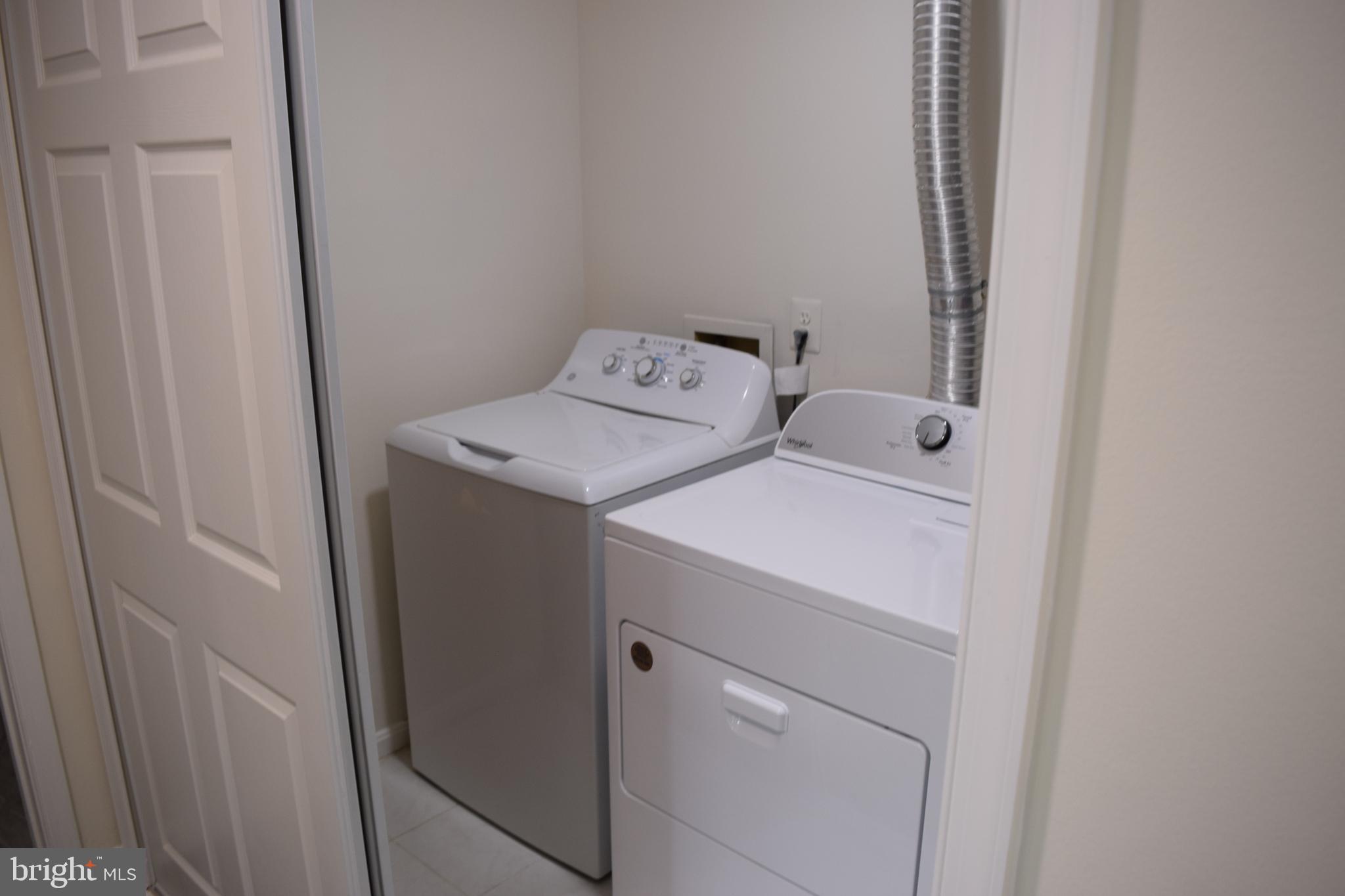 LAKE RIDGE - Residential Lease