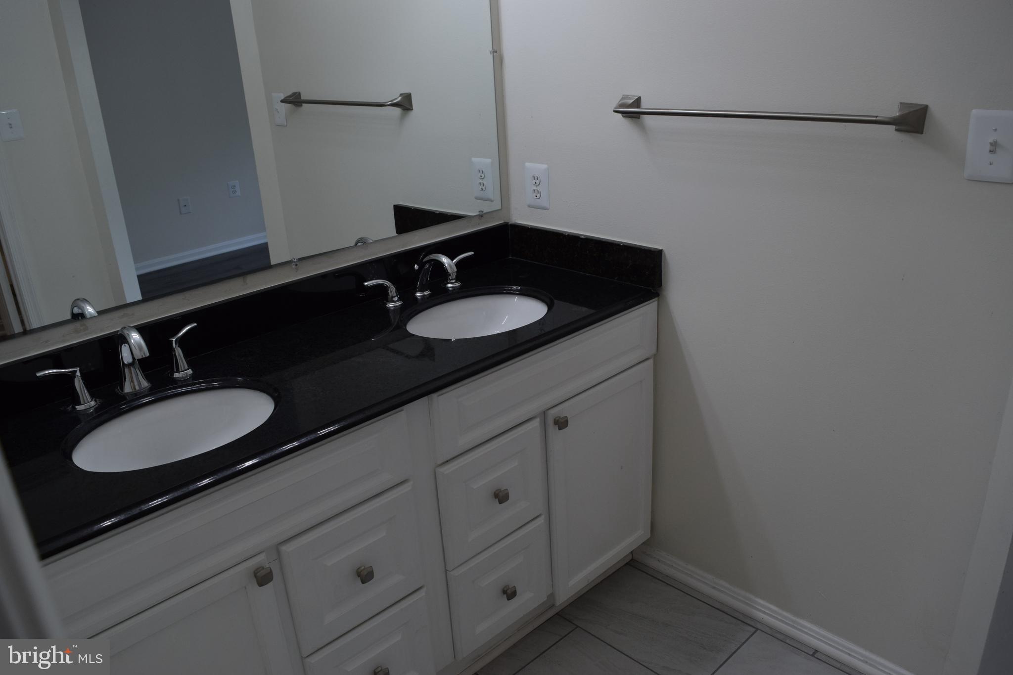 LAKE RIDGE - Residential Lease