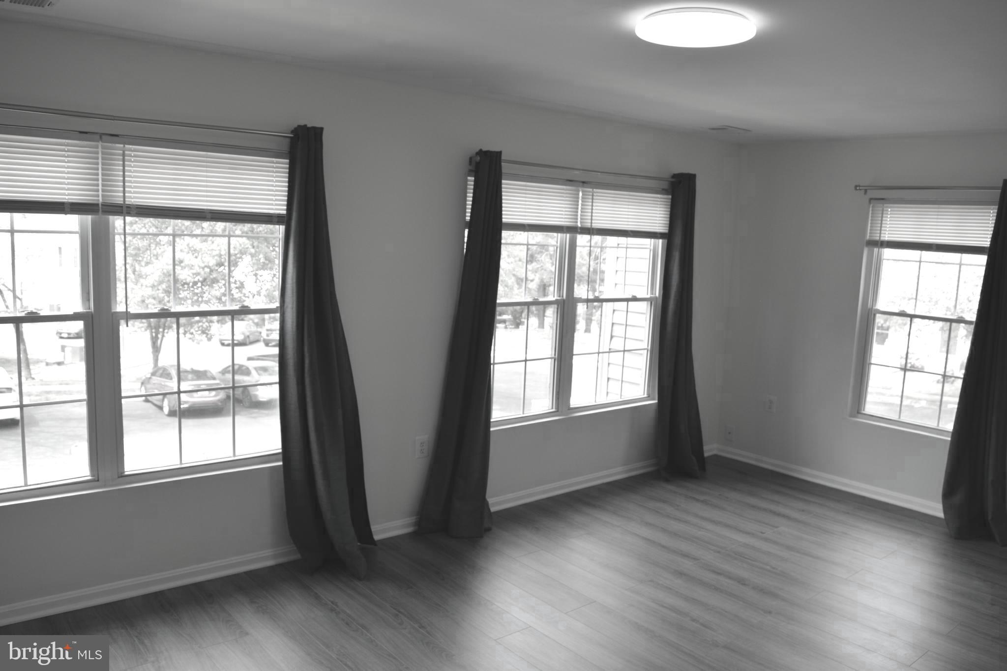 LAKE RIDGE - Residential Lease