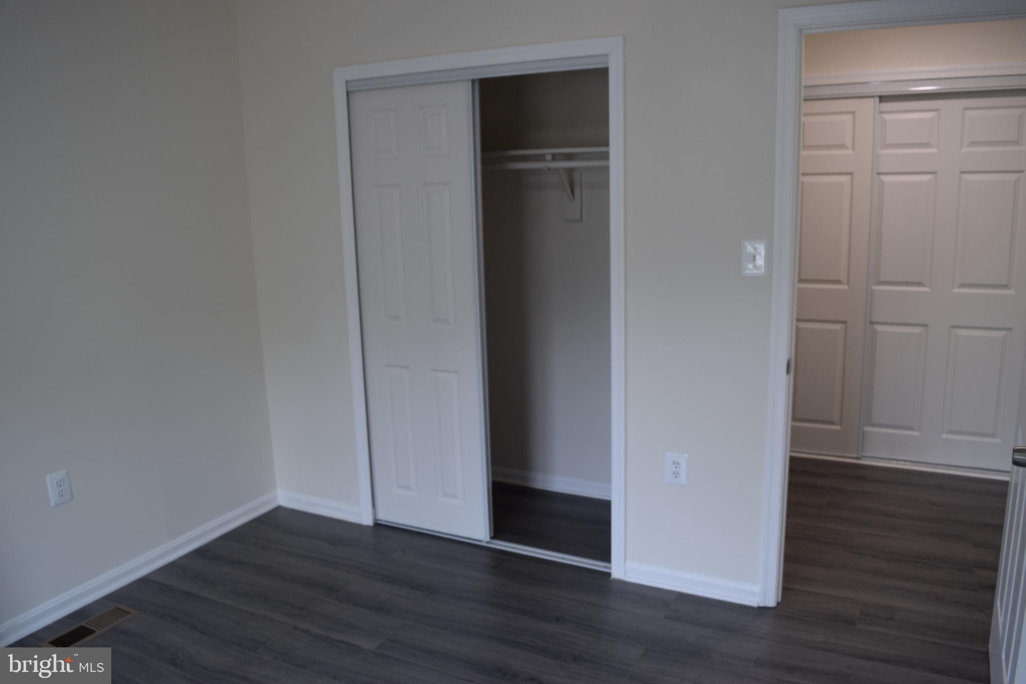 LAKE RIDGE - Residential Lease