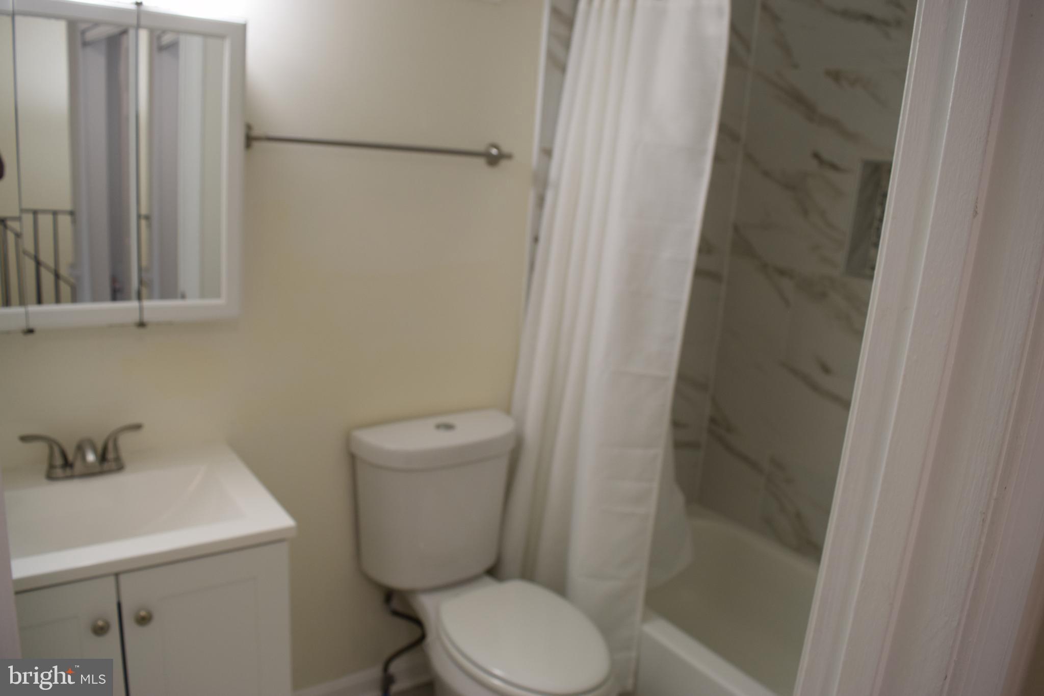 LAKE RIDGE - Residential Lease