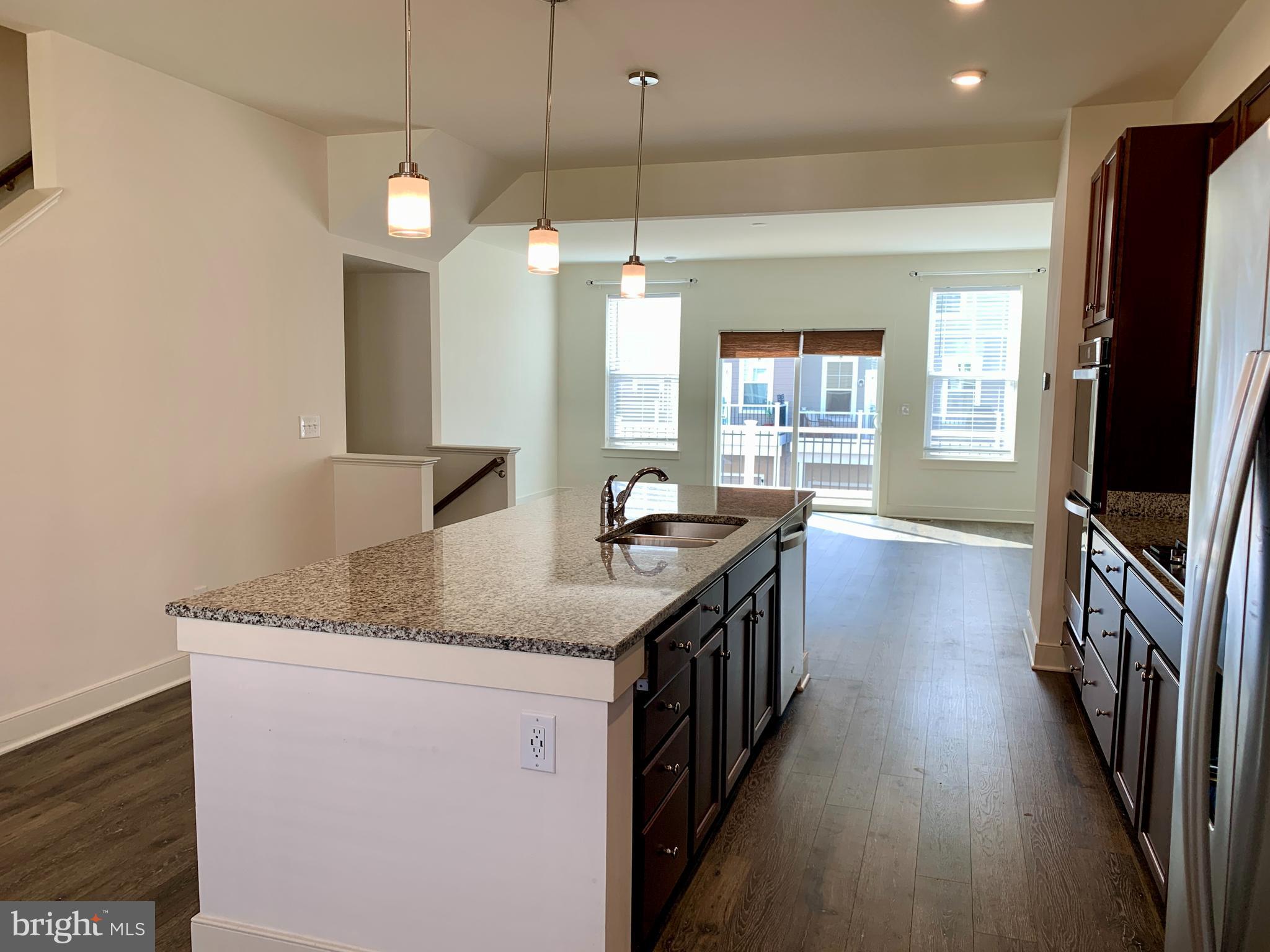 POTOMAC SHORES - Residential Lease