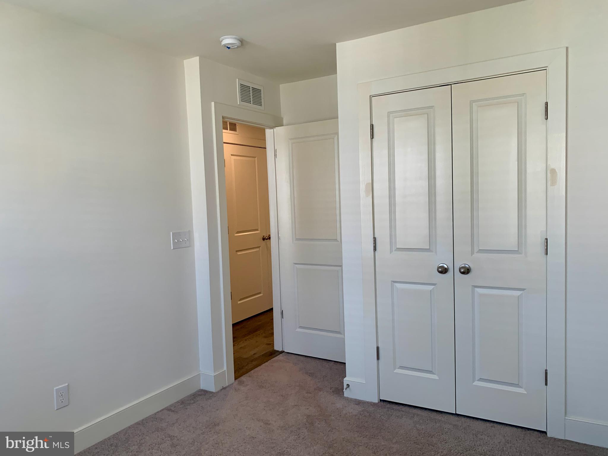 POTOMAC SHORES - Residential Lease