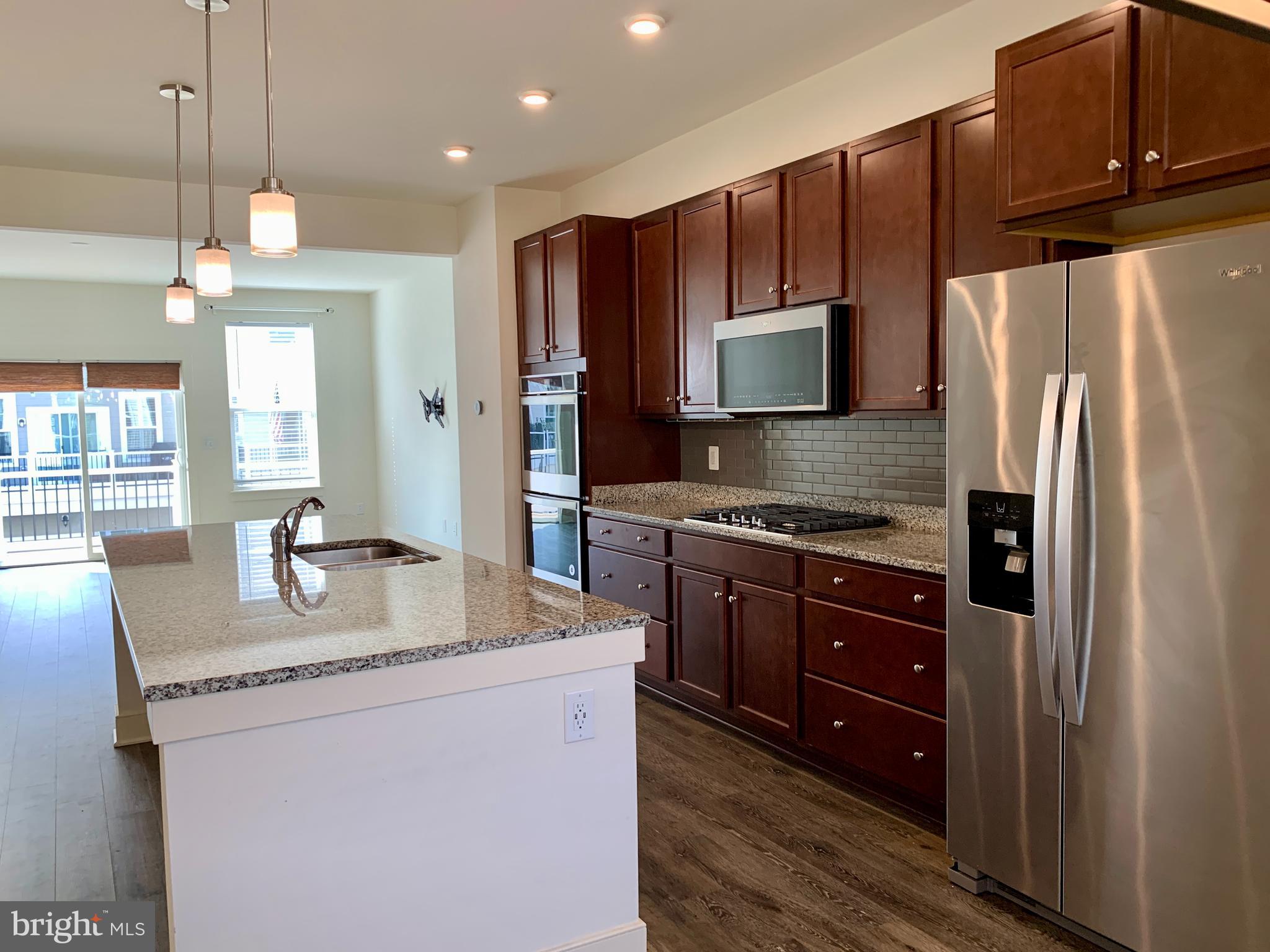 POTOMAC SHORES - Residential Lease