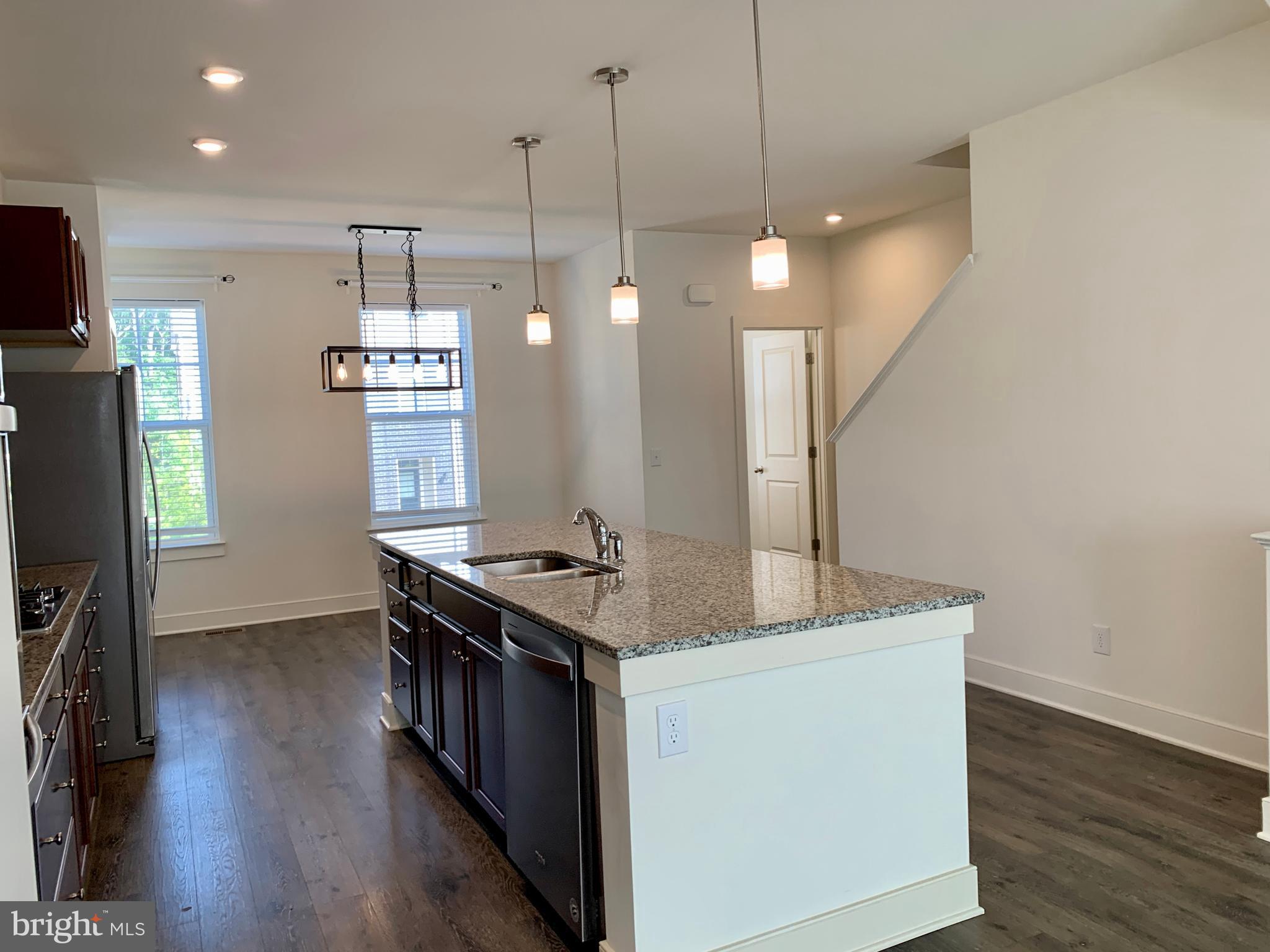 POTOMAC SHORES - Residential Lease