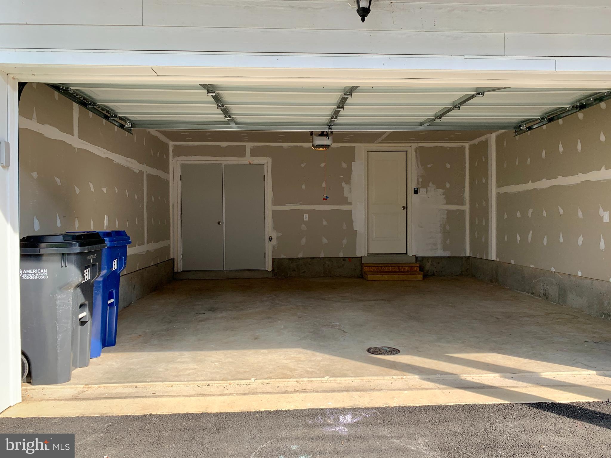 POTOMAC SHORES - Residential Lease