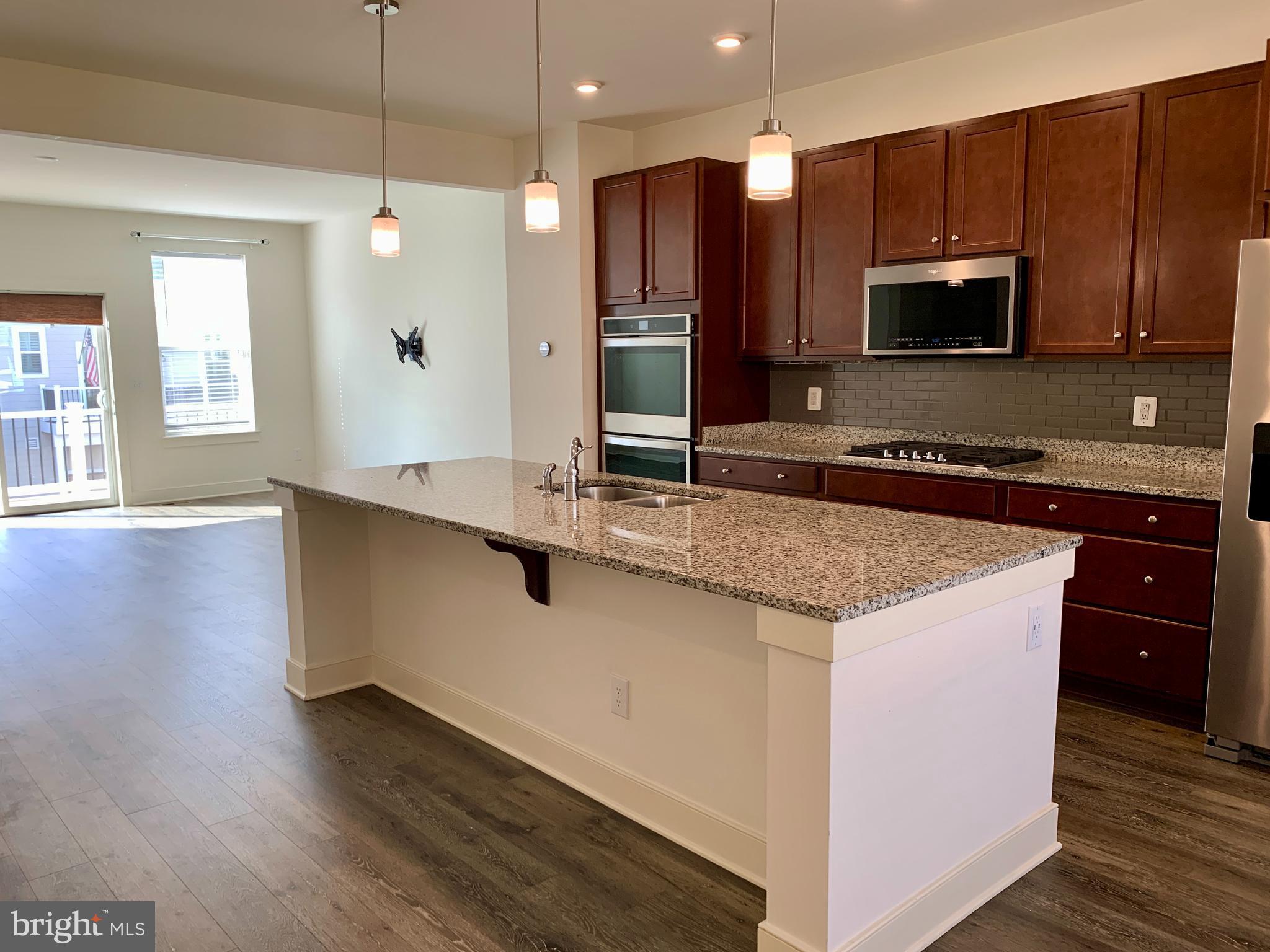 POTOMAC SHORES - Residential Lease