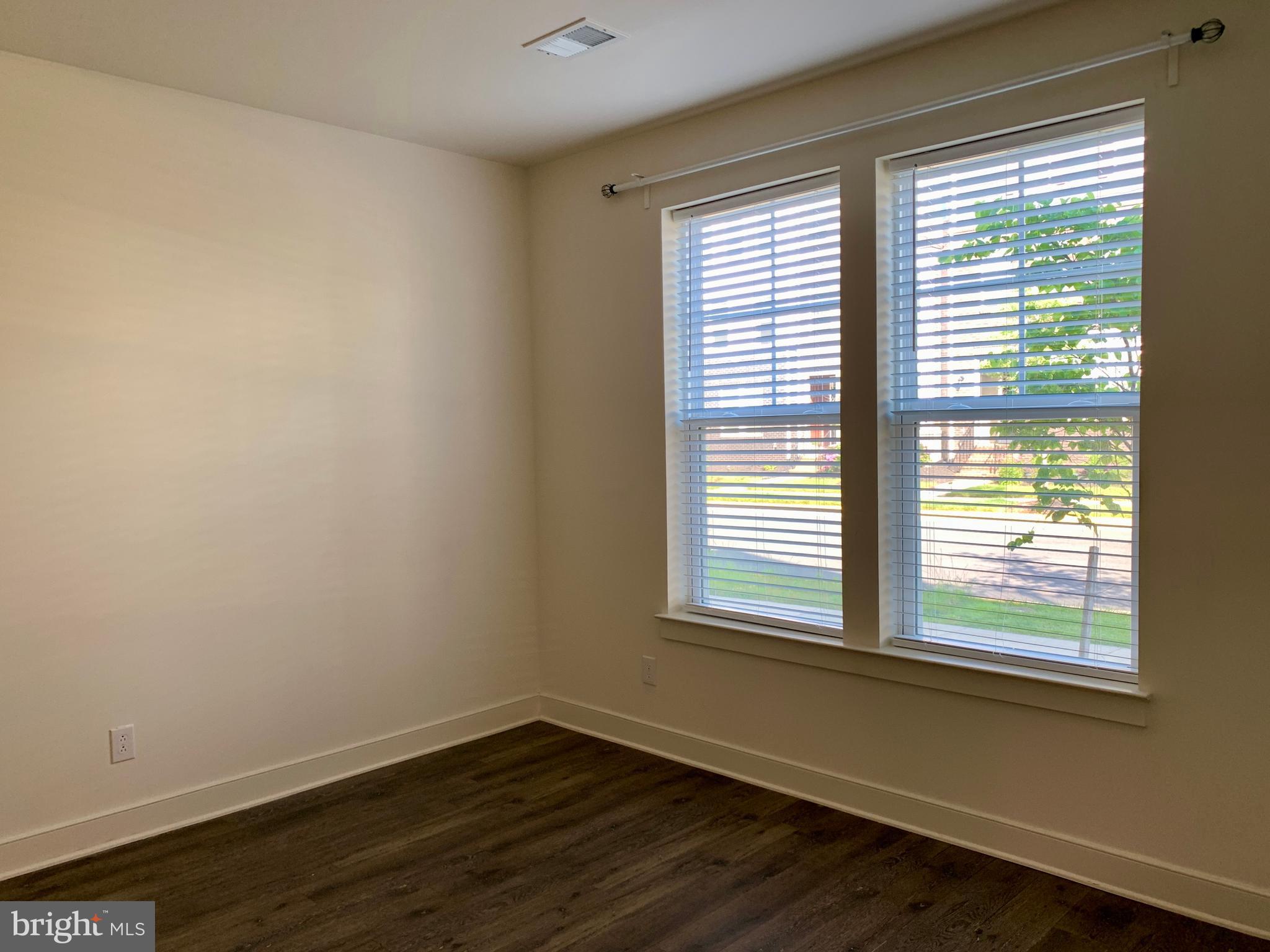 POTOMAC SHORES - Residential Lease