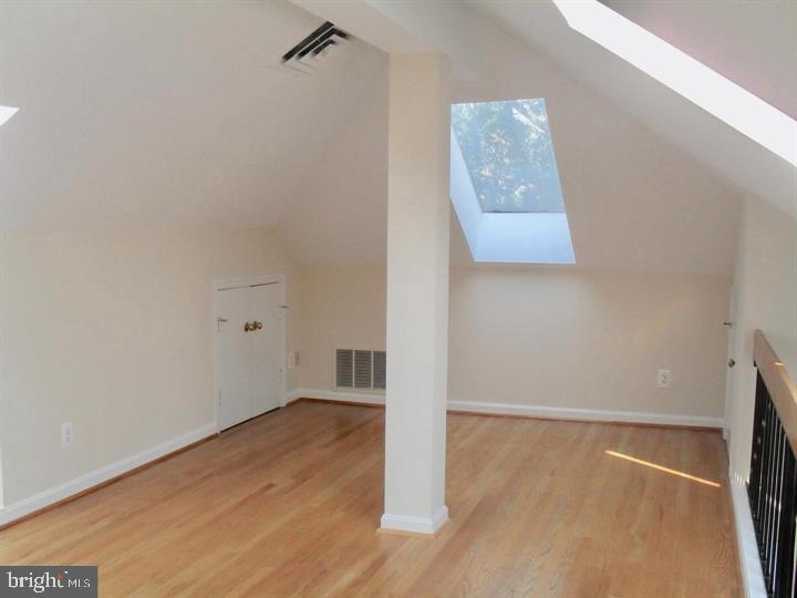 HARBOR TERRACE - Residential Lease