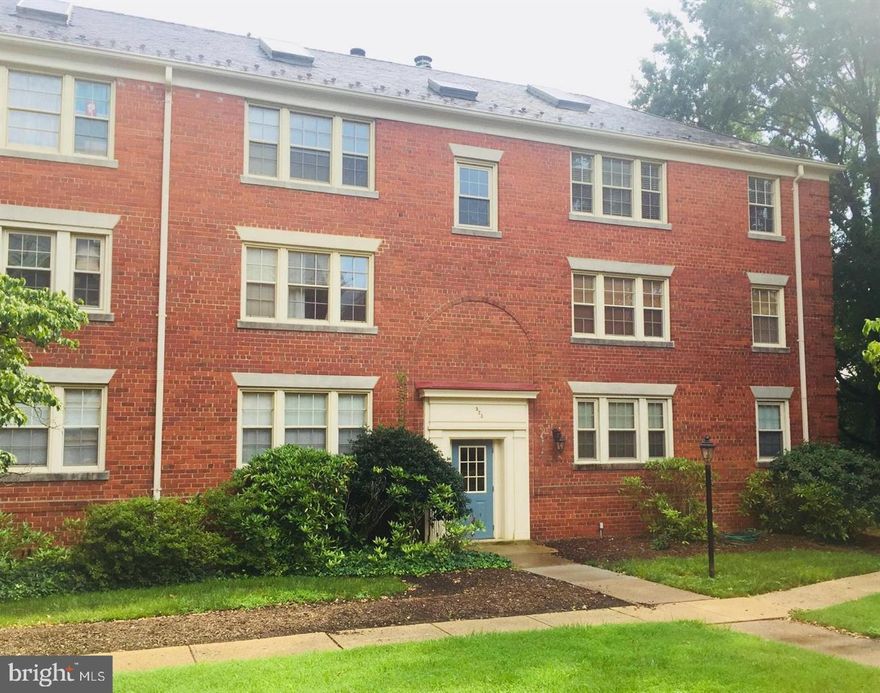 Welcome to 523 Bashford Ln #6, a charming penthouse rental property located in the highly sought-after North Old Town area of Alexandria, VA. This residence offers 1,210 square feet of comfortable living space, featuring two bedrooms and one bathroom. Upon entering, you will be greeted by the warmth of hardwood floors that extend throughout the home. The living area is enhanced by vaulted ceilings and a skylight, creating an open and airy atmosphere. The property includes a versatile loft space with a fireplace, ideal for a home office or additional living area. The kitchen is equipped with modern appliances and granite counter tops. For added convenience, there is an in-unit laundry facility.

This residence faces a serene courtyard, offering a peaceful retreat from the hustle and bustle of city life. Parking is available, ensuring ease of access for residents. It is in close proximity to local shops, dining, and entertainment options, making it an ideal location for those seeking both convenience and a vibrant community atmosphere. Contact us today to schedule a viewing. Available May 15. Online application is available by request. Pets under 25lbs on a case by case basis.