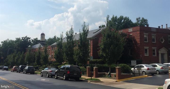 HARBOR TERRACE - Residential Lease