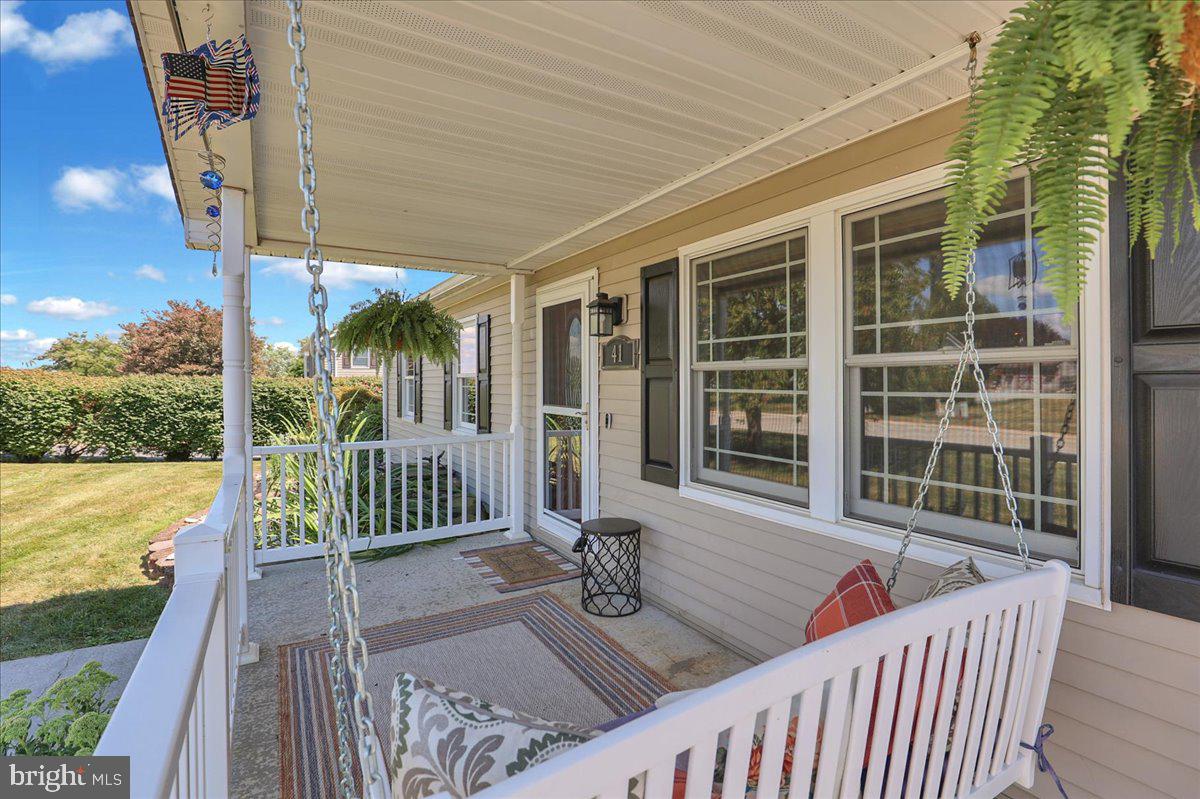 41 MICHELLE WAY