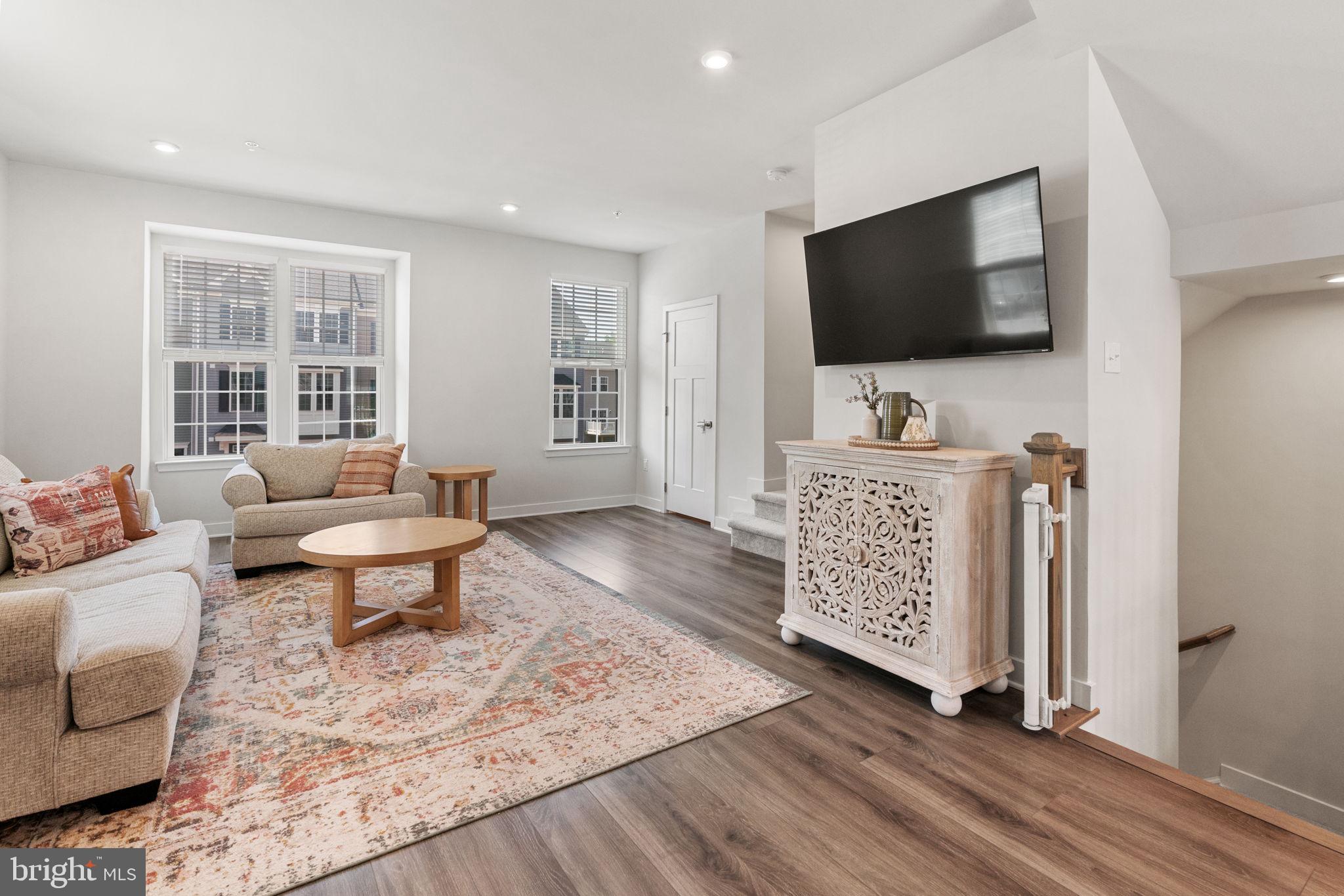 FOXWOOD RIDGE - Residential