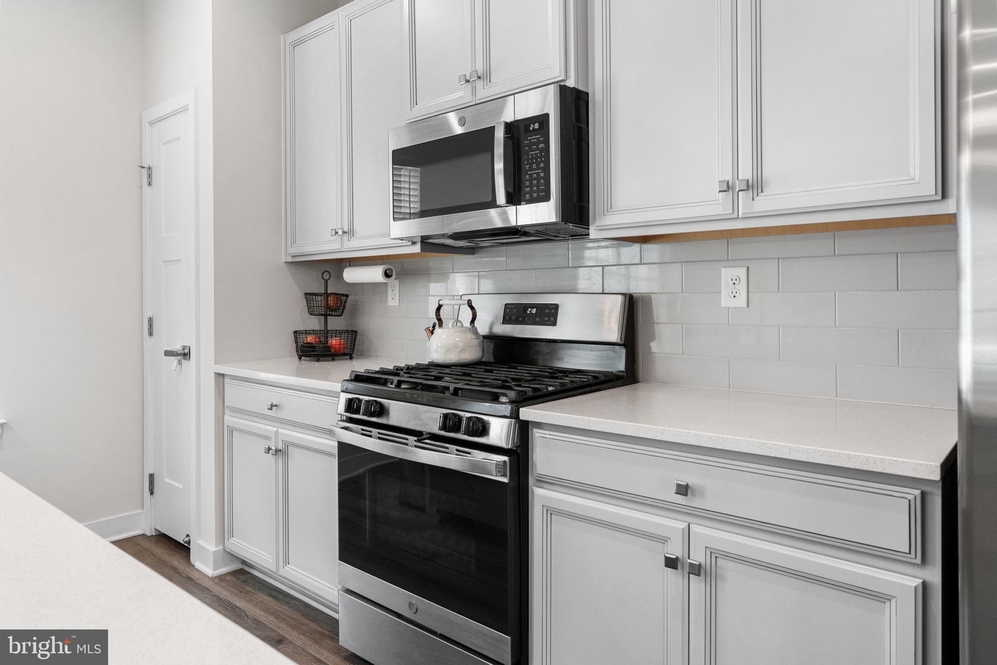 FOXWOOD RIDGE - Residential