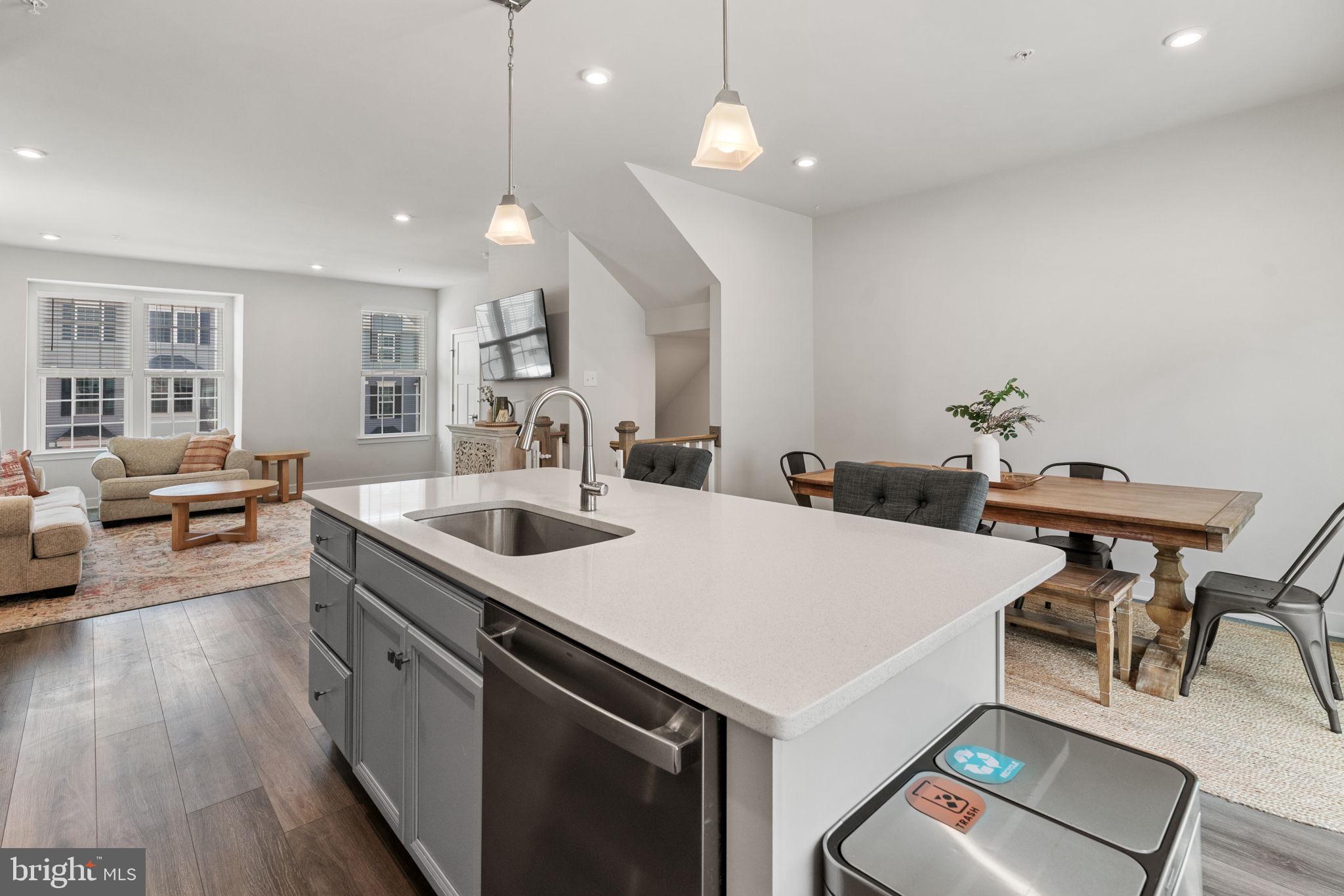 FOXWOOD RIDGE - Residential