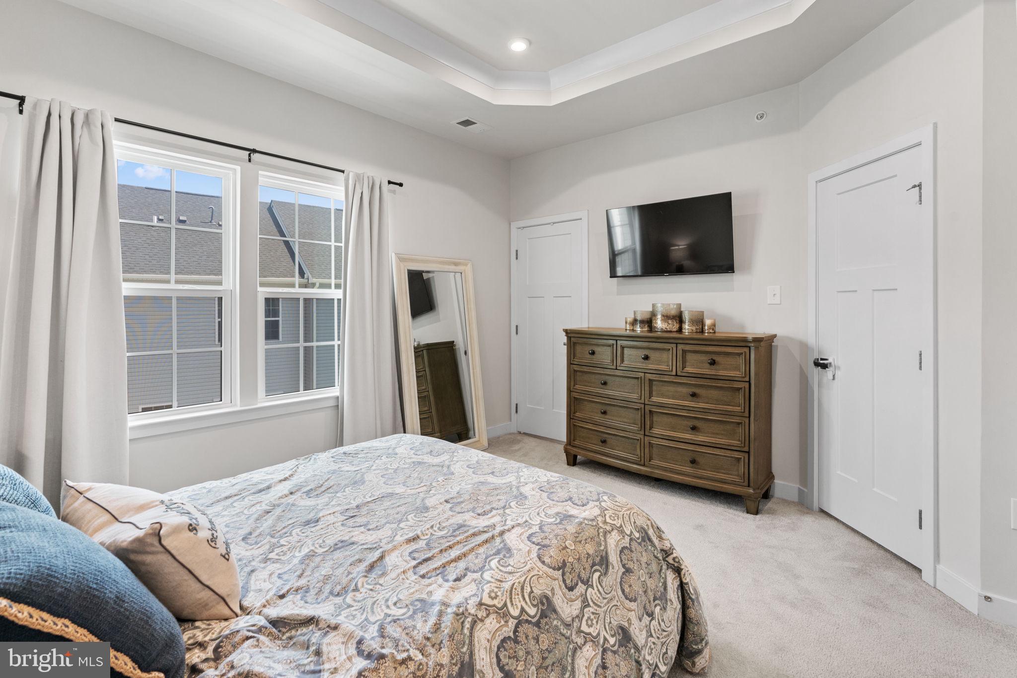 FOXWOOD RIDGE - Residential