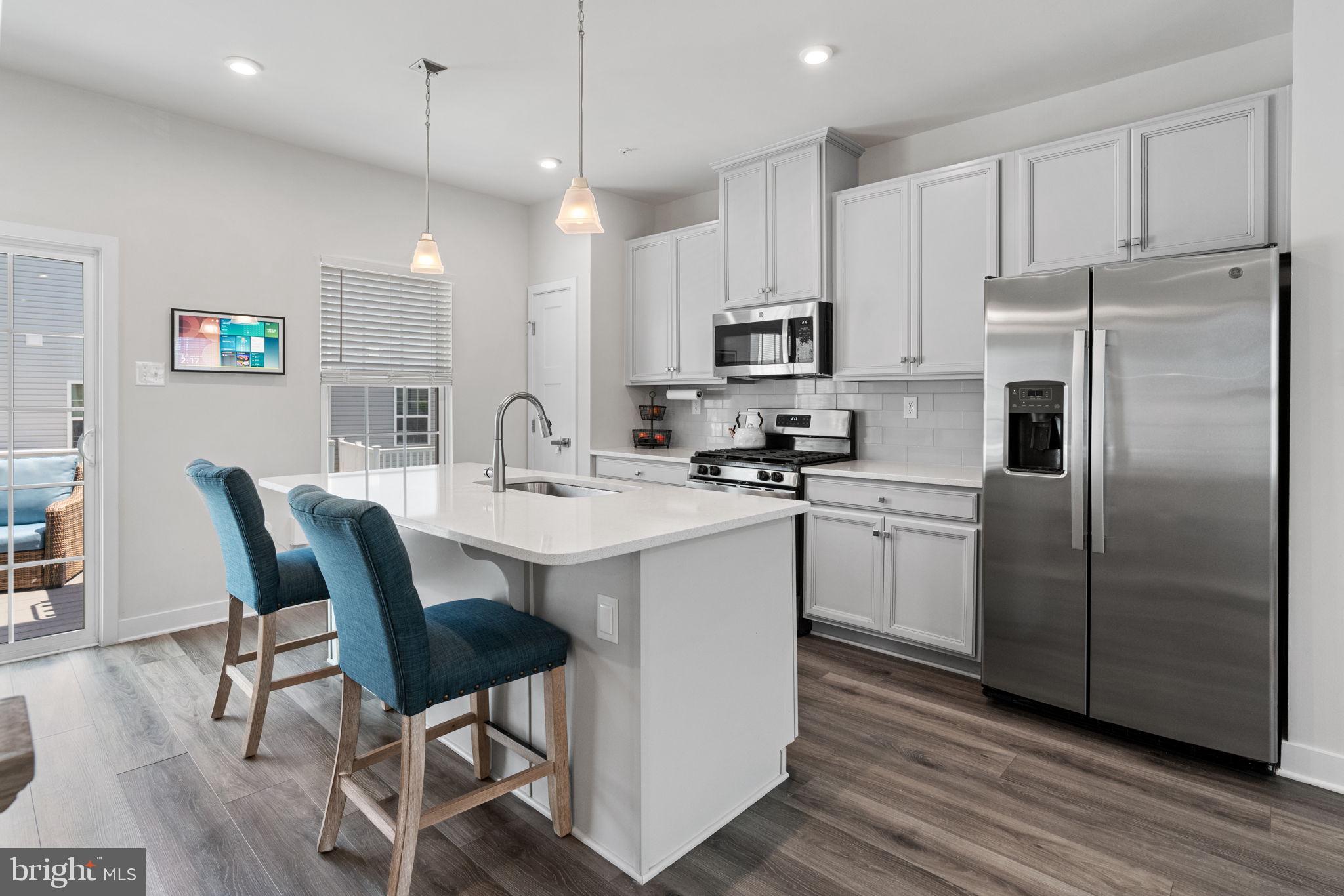 FOXWOOD RIDGE - Residential