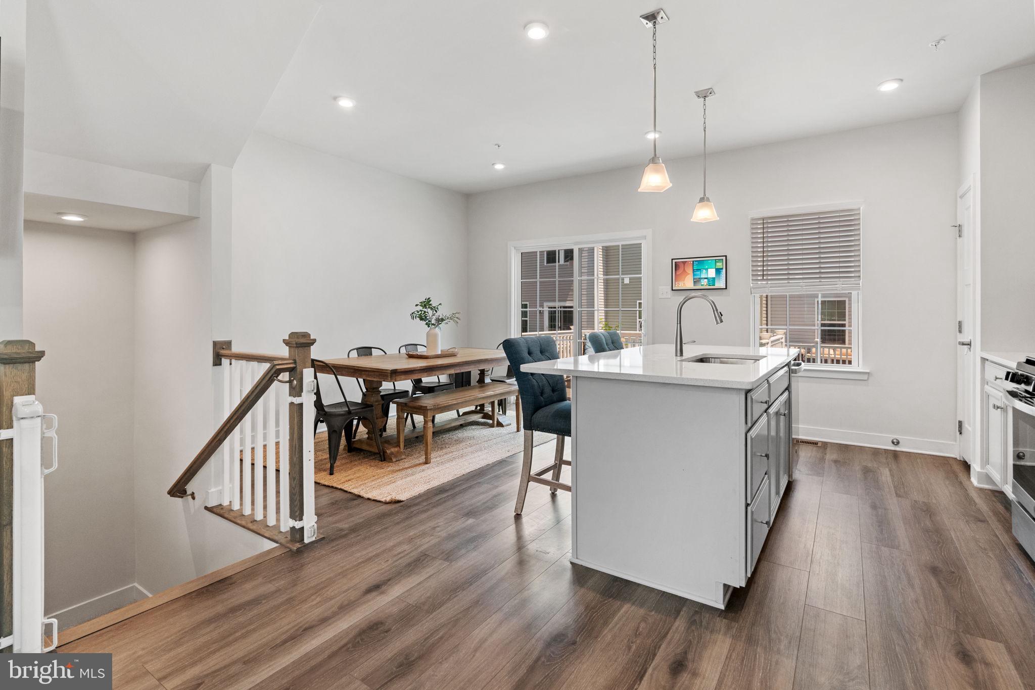 FOXWOOD RIDGE - Residential