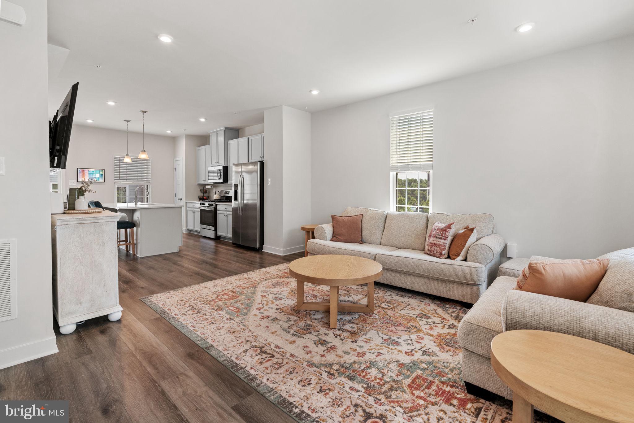 FOXWOOD RIDGE - Residential