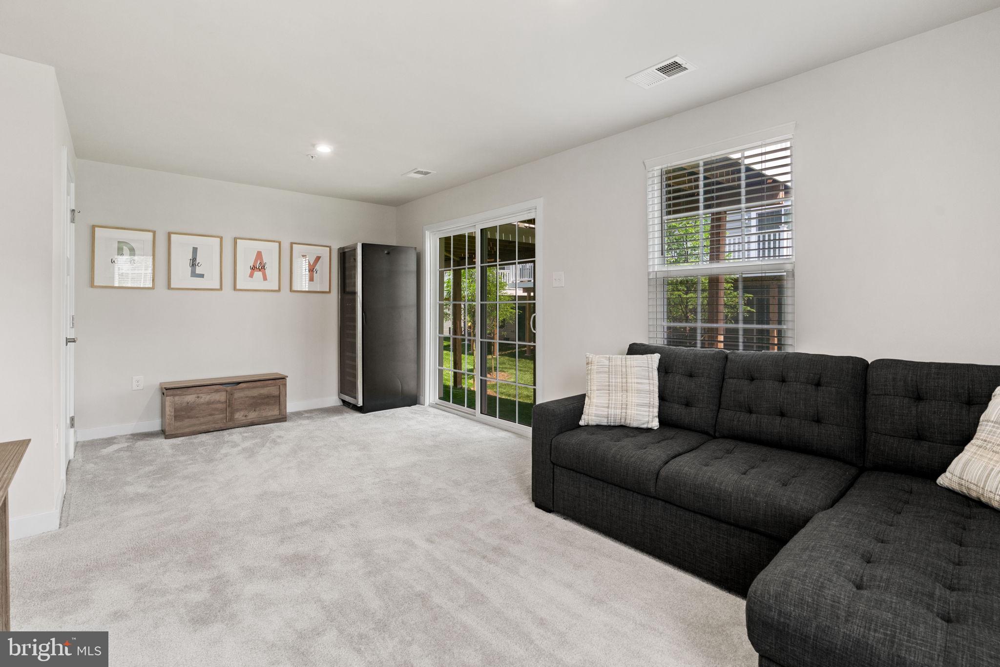 FOXWOOD RIDGE - Residential