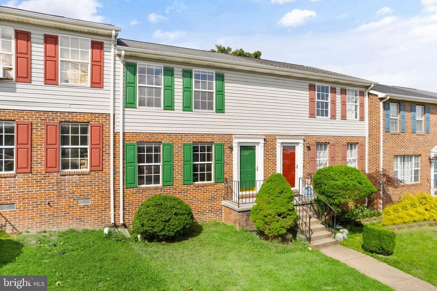 Located in Winchester, this exquisite residence invites you to experience the epitome of modern living. This gem has been upgraded to perfection, ensuring both style and comfort for its future owners.
Upon entering, you'll be greeted by a sense of freshness, courtesy of the recent interior and exterior paintwork. The home boasts brand-new, water-resistant vinyl flooring in the kitchen, harmonizing perfectly with the sleek, new kitchen cabinets and top-of-the-line stainless steel appliances. Cooking enthusiasts will delight in the well-appointed culinary space, designed for both functionality and aesthetic appeal.
The thoughtful upgrades continue with newly replaced toilets and beautifully refinished hardwood flooring throughout. Natural light floods the interior, creating a warm and inviting ambiance throughout the home.
Outside features freshly painted front door and a recently power-washed exterior. The real charm, however, lies in the backyard oasis - a serene retreat that backs into an inviting picnic and community area. Imagine entertaining friends and family against this picturesque backdrop, creating cherished memories under the open sky.
Don't miss the chance to make this beautifully upgraded residence your own. Embrace a lifestyle of comfort, convenience, and endless possibilities.
Schedule a showing today and experience this gorgeous and modern home firsthand. Your dream home awaits!