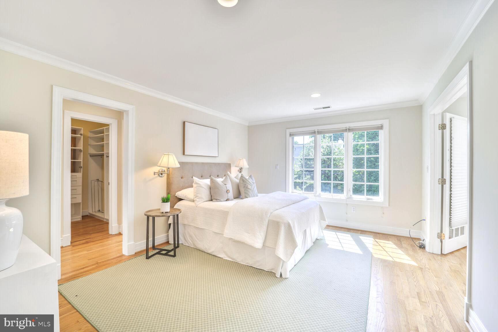 CHEVY CHASE - Residential