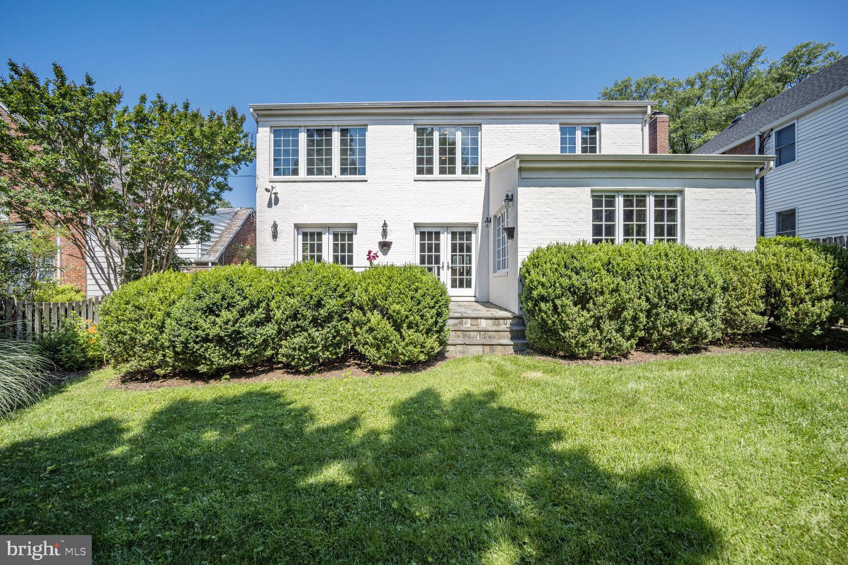 CHEVY CHASE - Residential