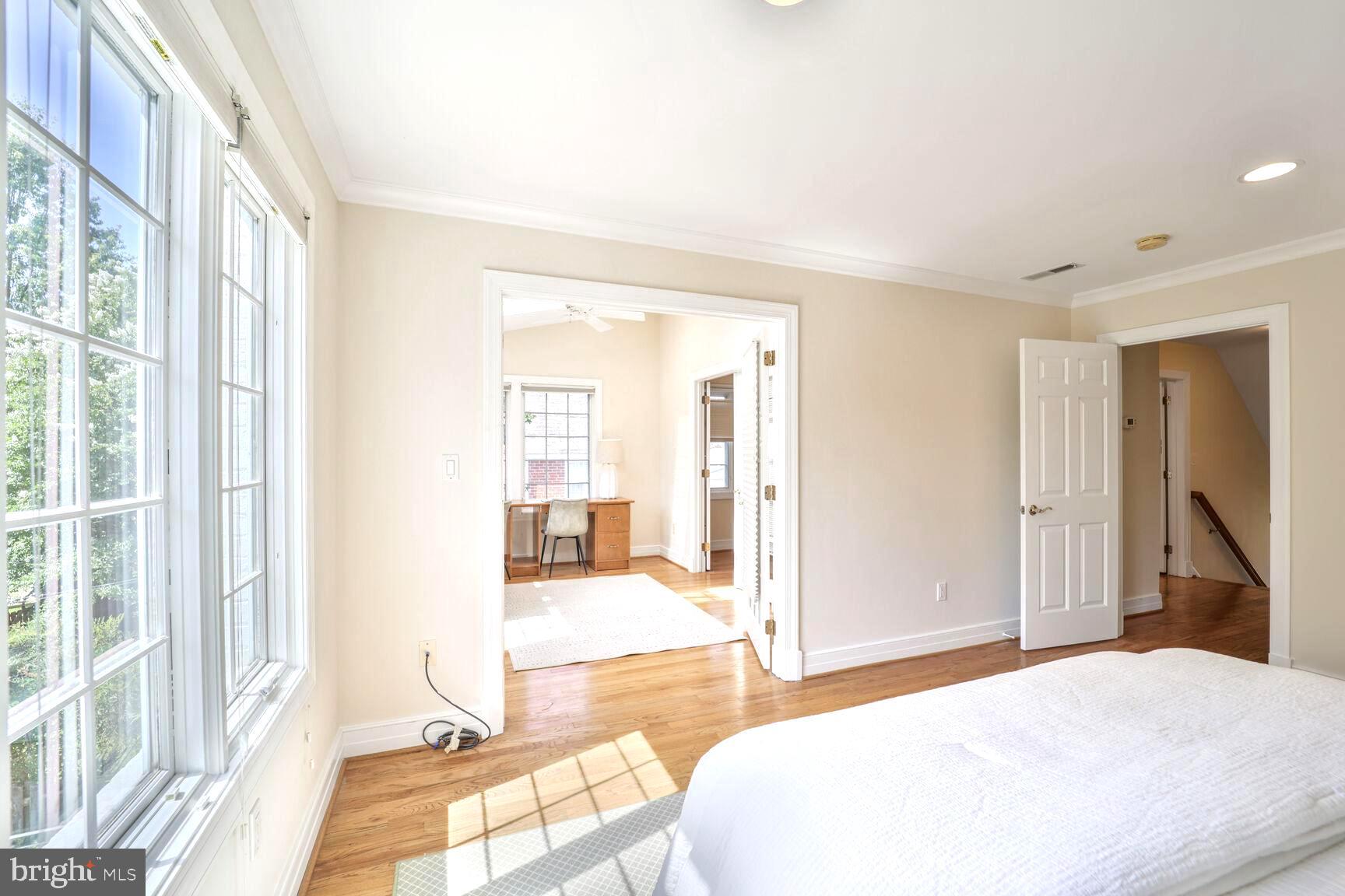 CHEVY CHASE - Residential