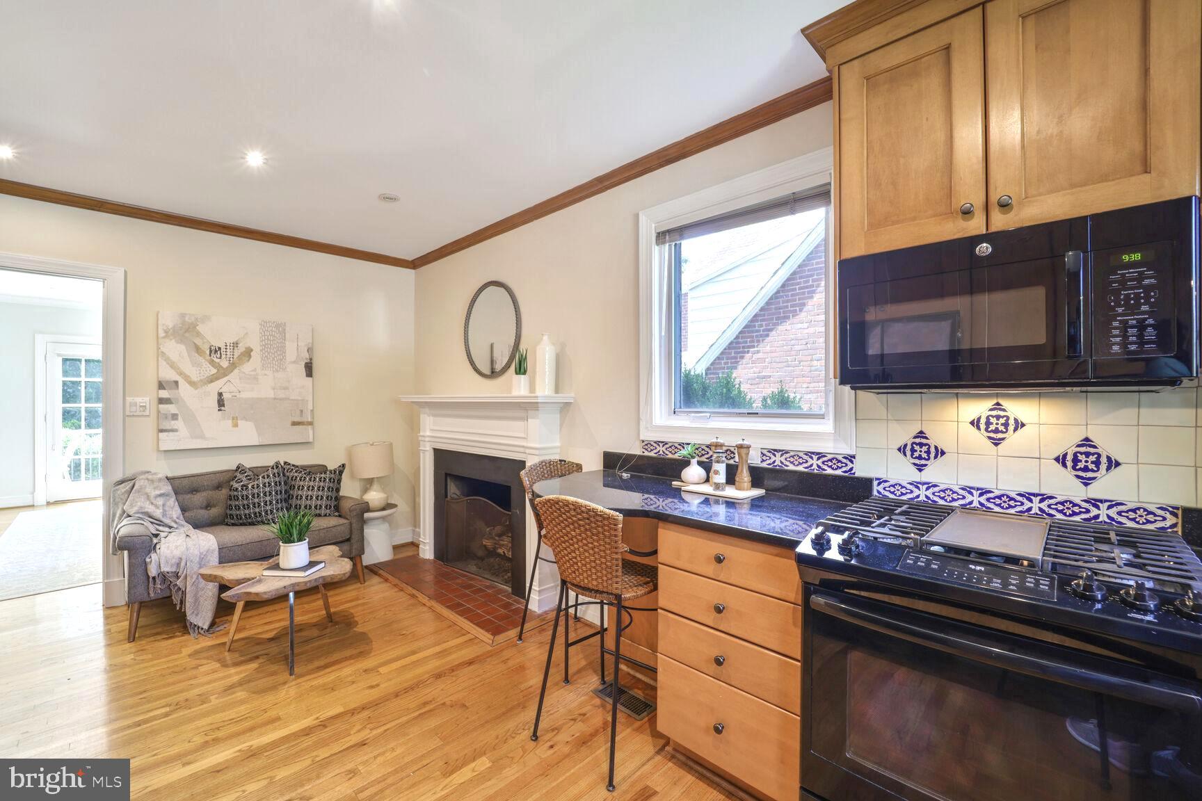 CHEVY CHASE - Residential