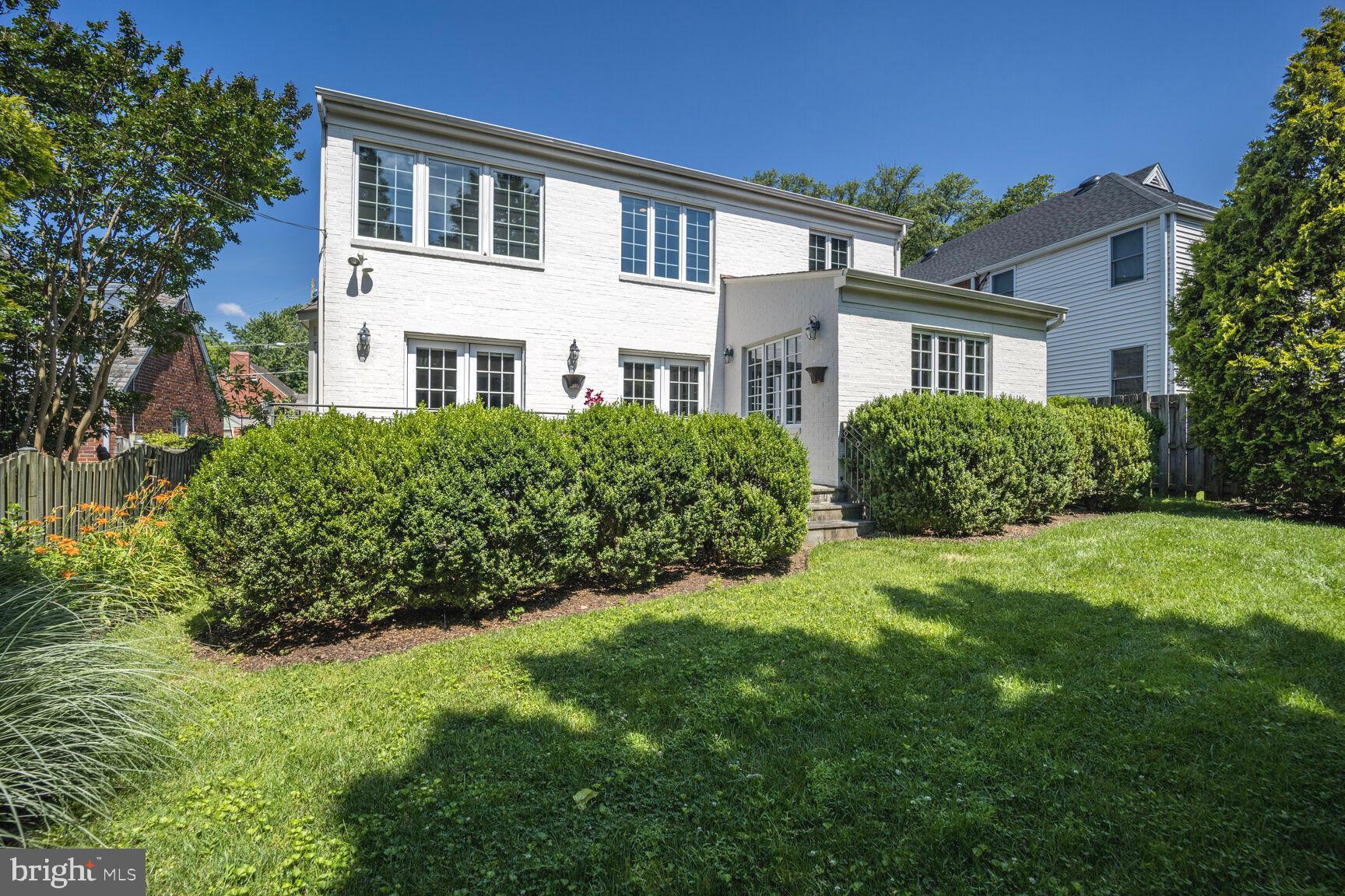 CHEVY CHASE - Residential