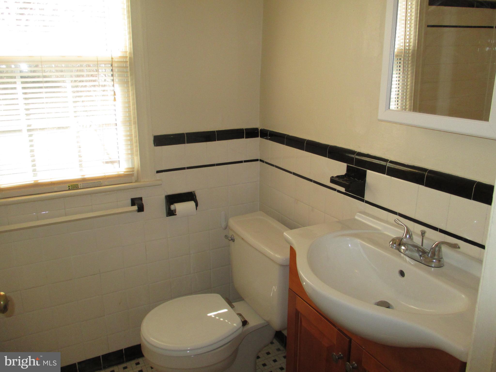 JEFFERSON MANOR - Residential Lease