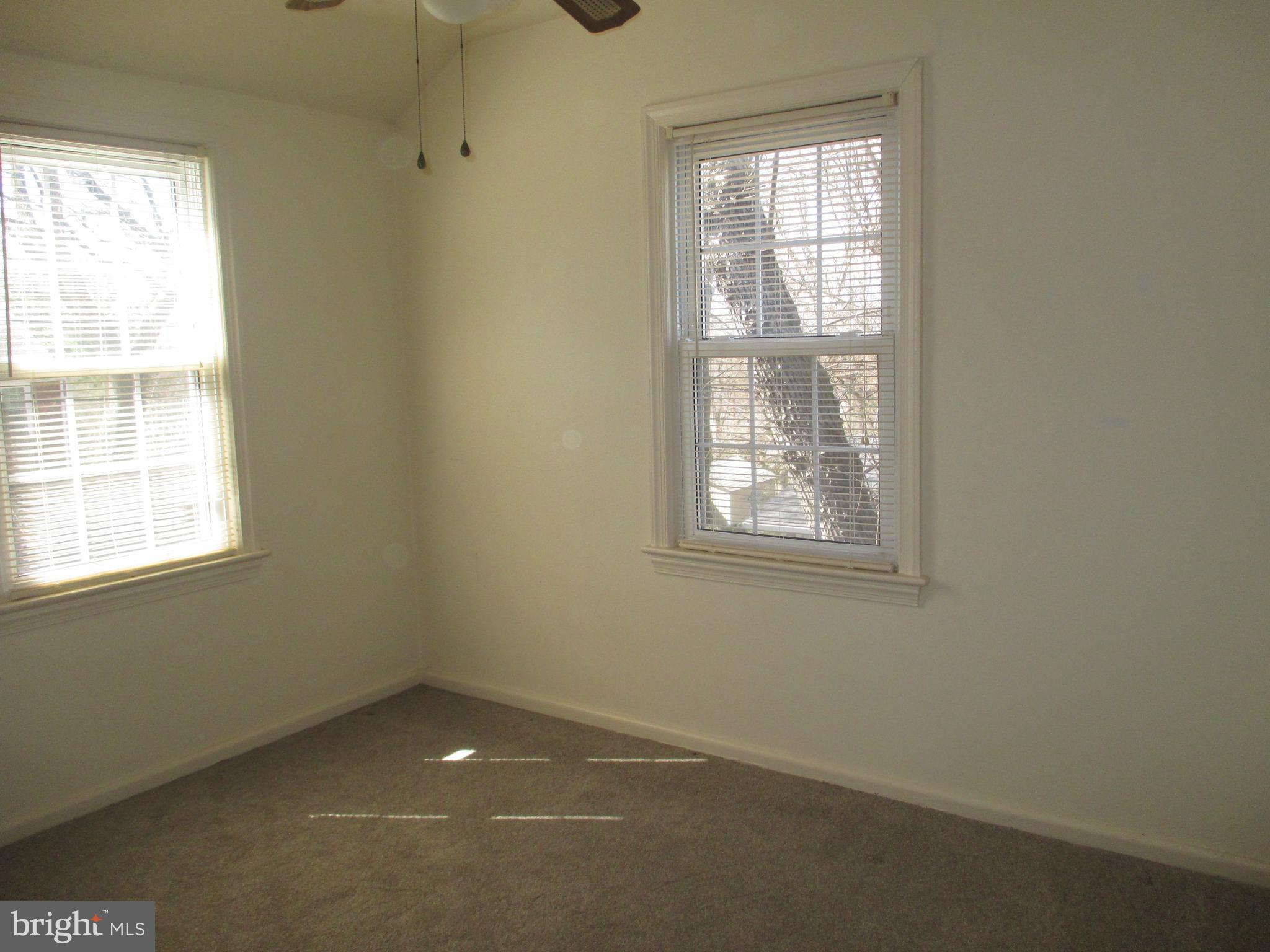 JEFFERSON MANOR - Residential Lease