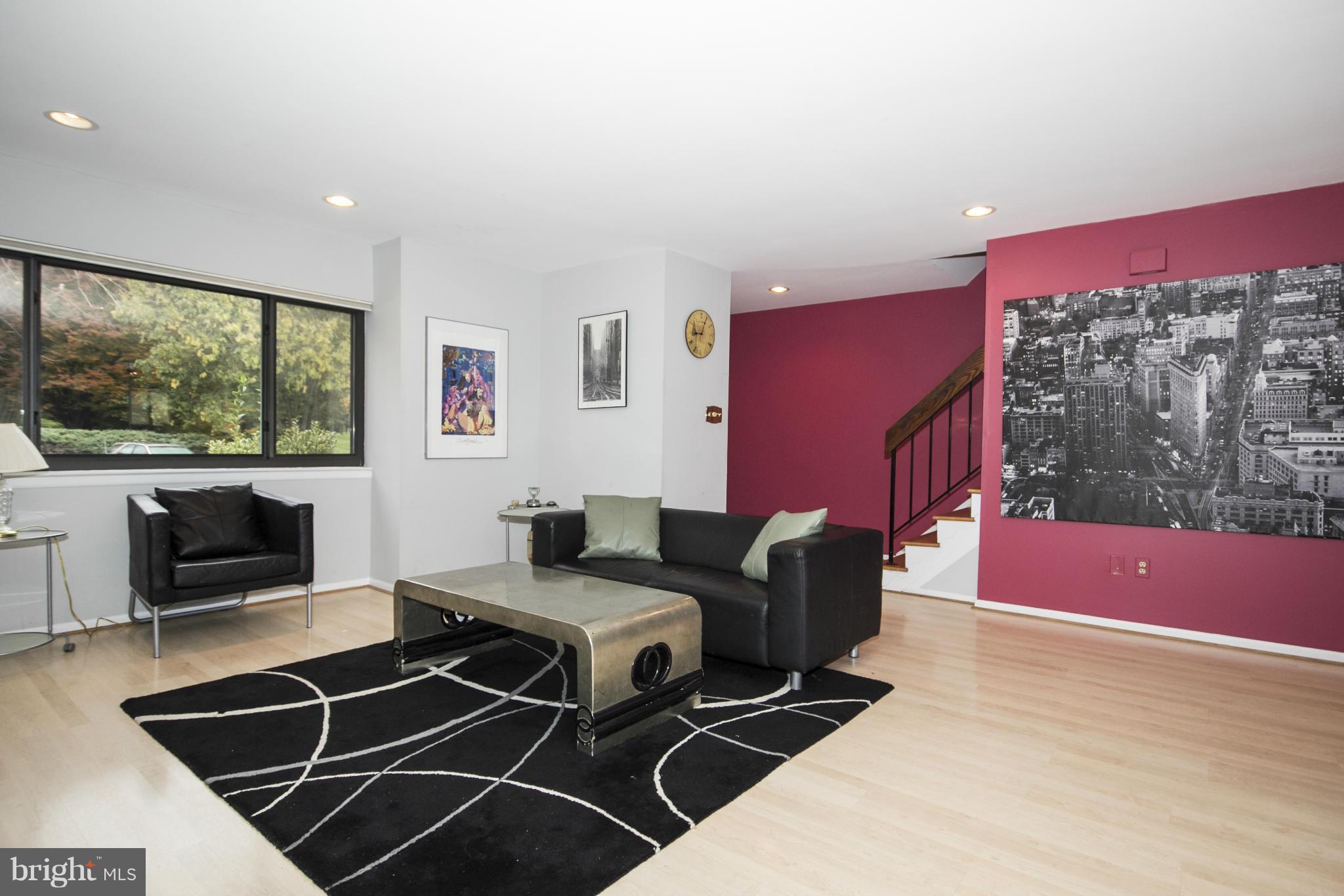 RUXTON CROSSING TOWNHSE - Residential