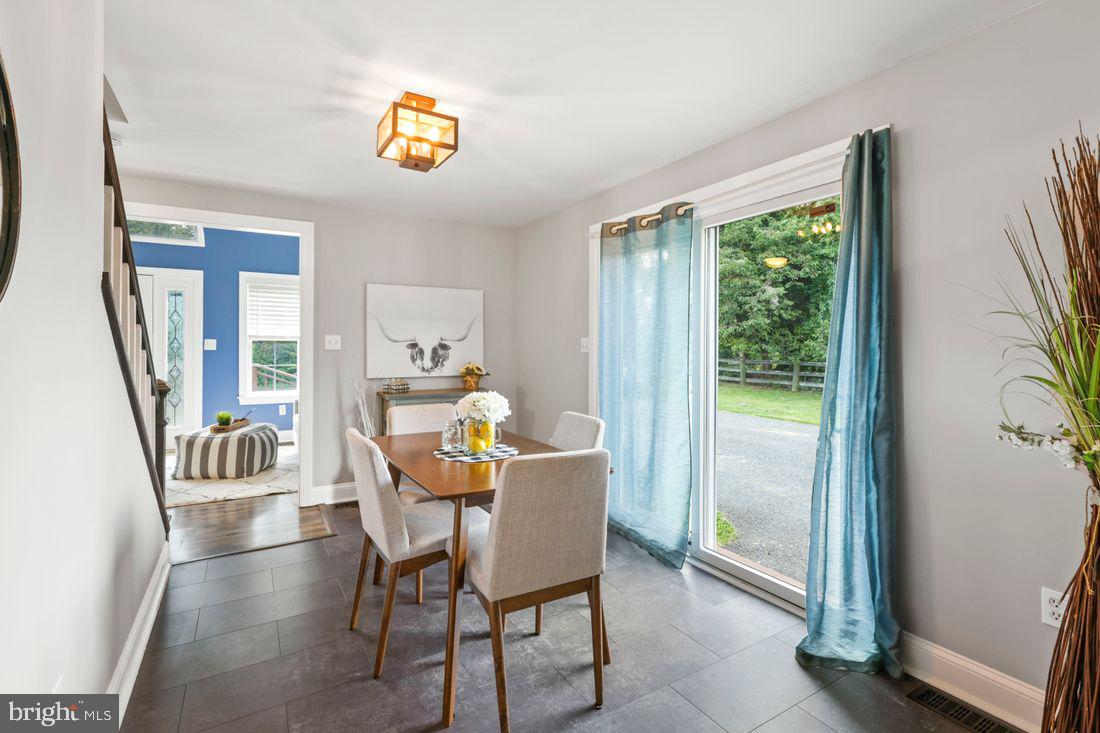 CASTLETON - Residential