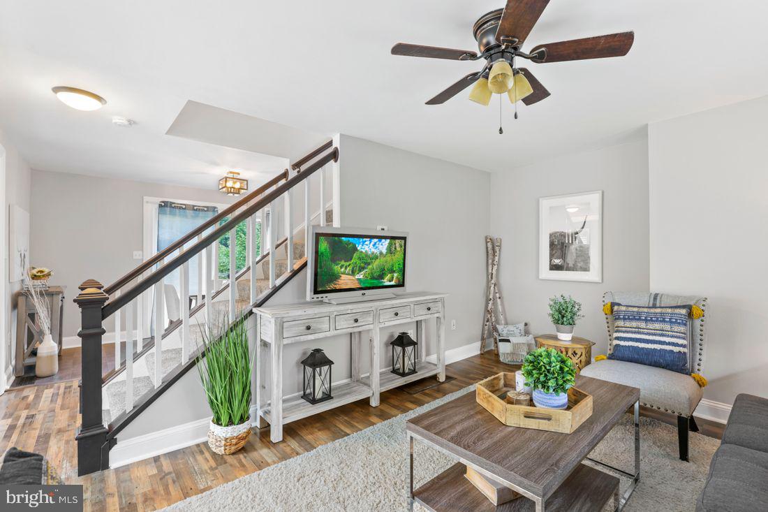 CASTLETON - Residential